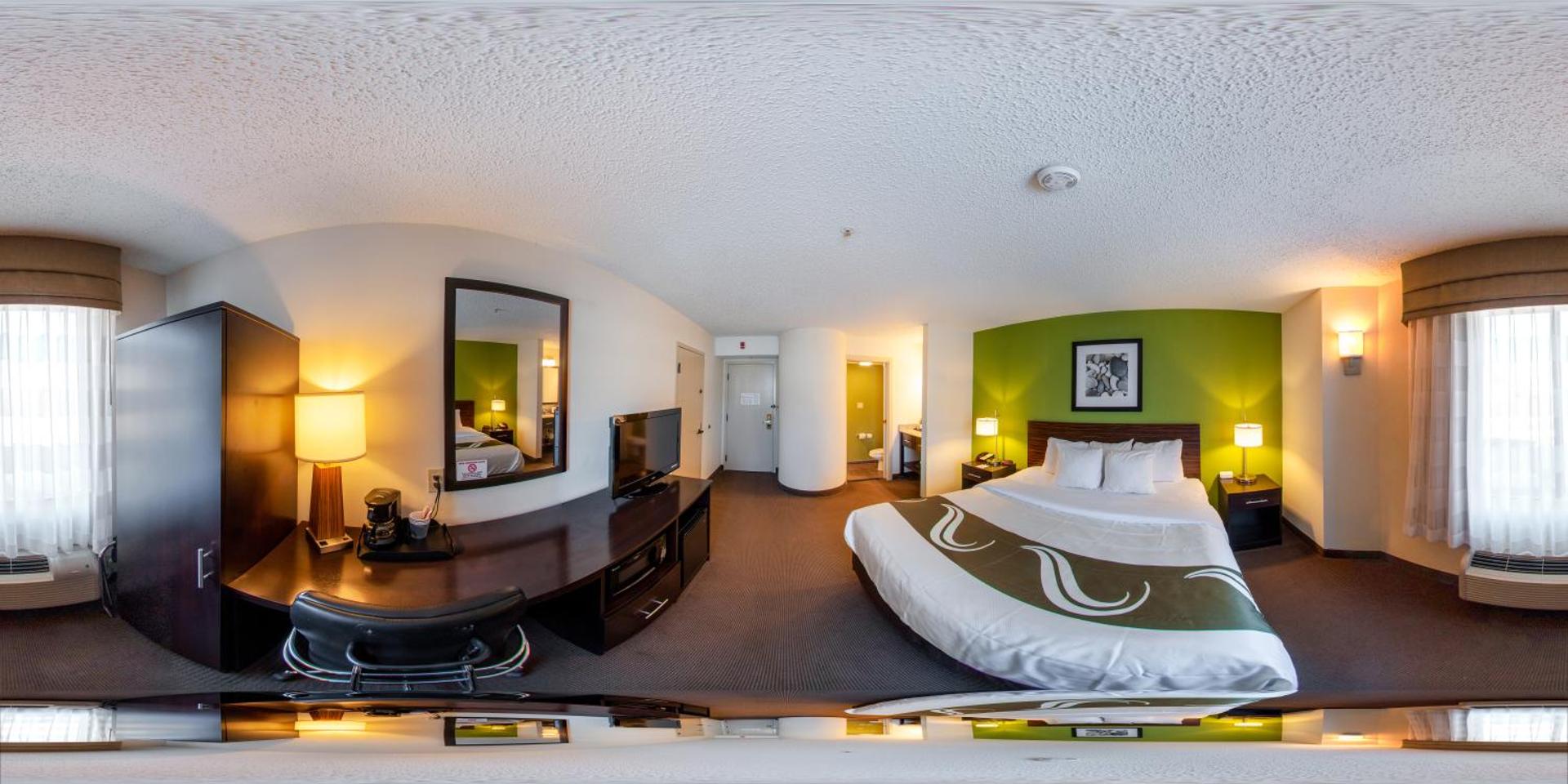 King Room with Whirlpool - Non-Smoking