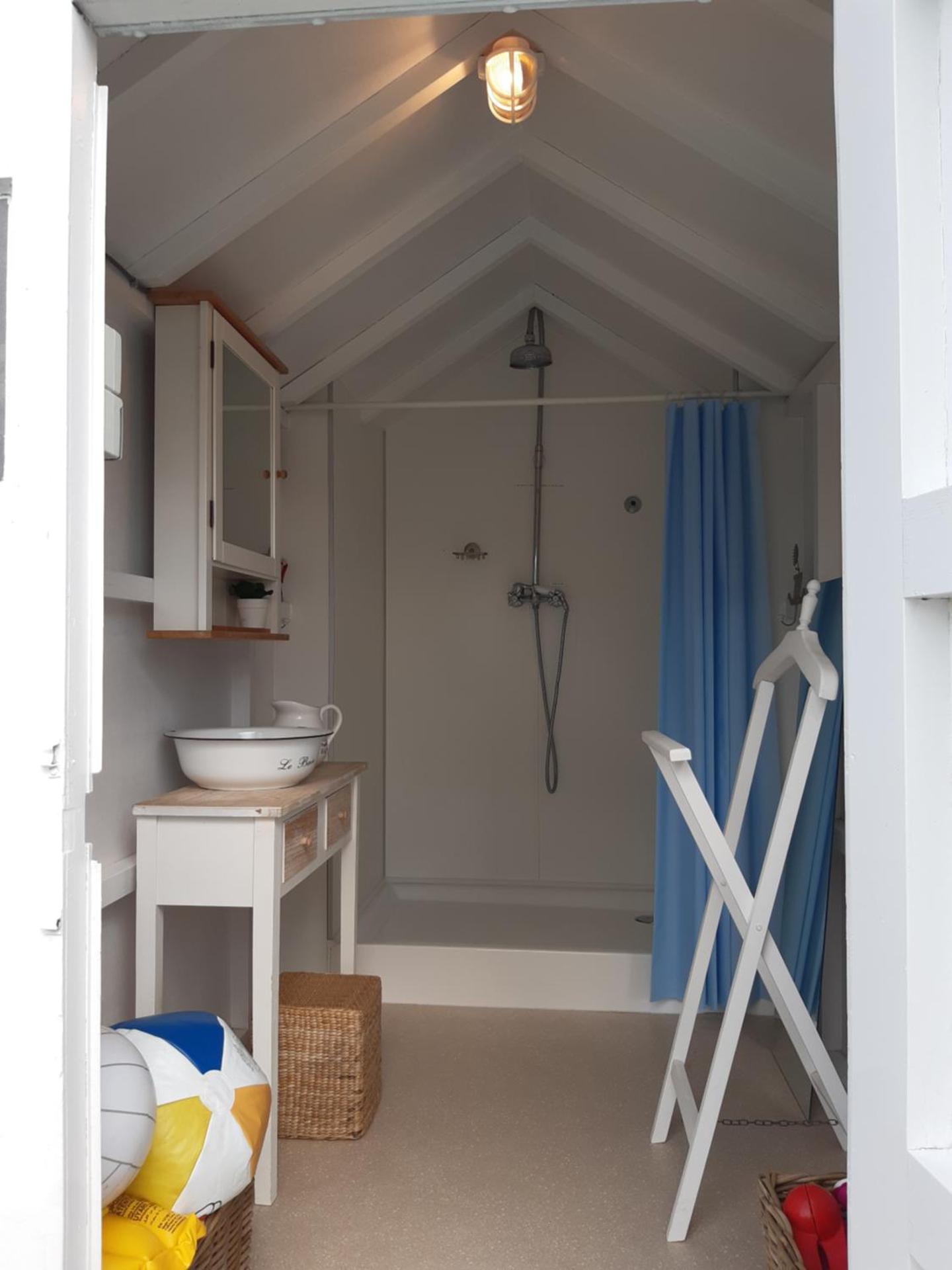 Casa-Cosi, tourist & business suites & flats with reserved parking included, private sauna