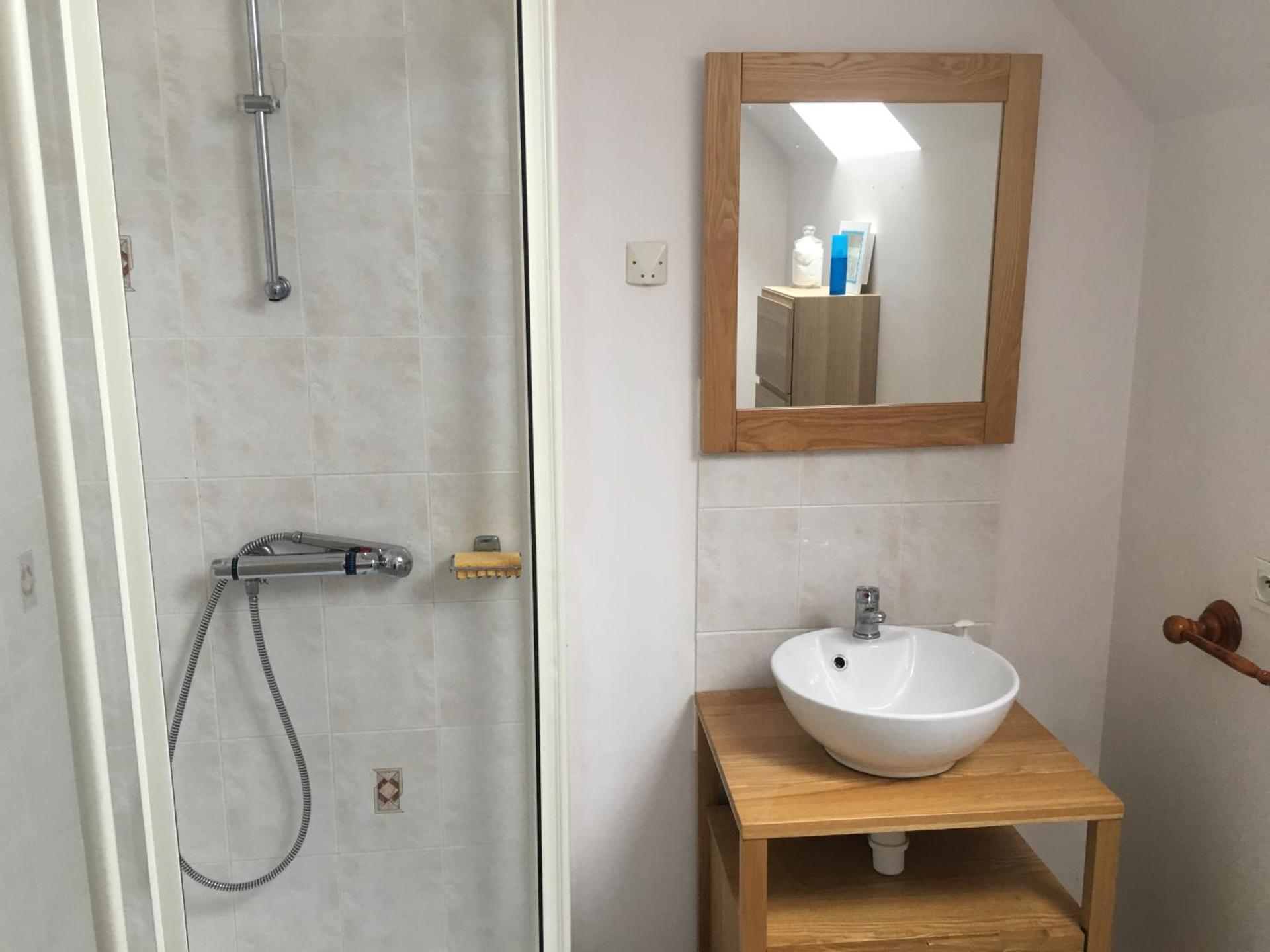 MAISON LES PIEDS DANS L EAU