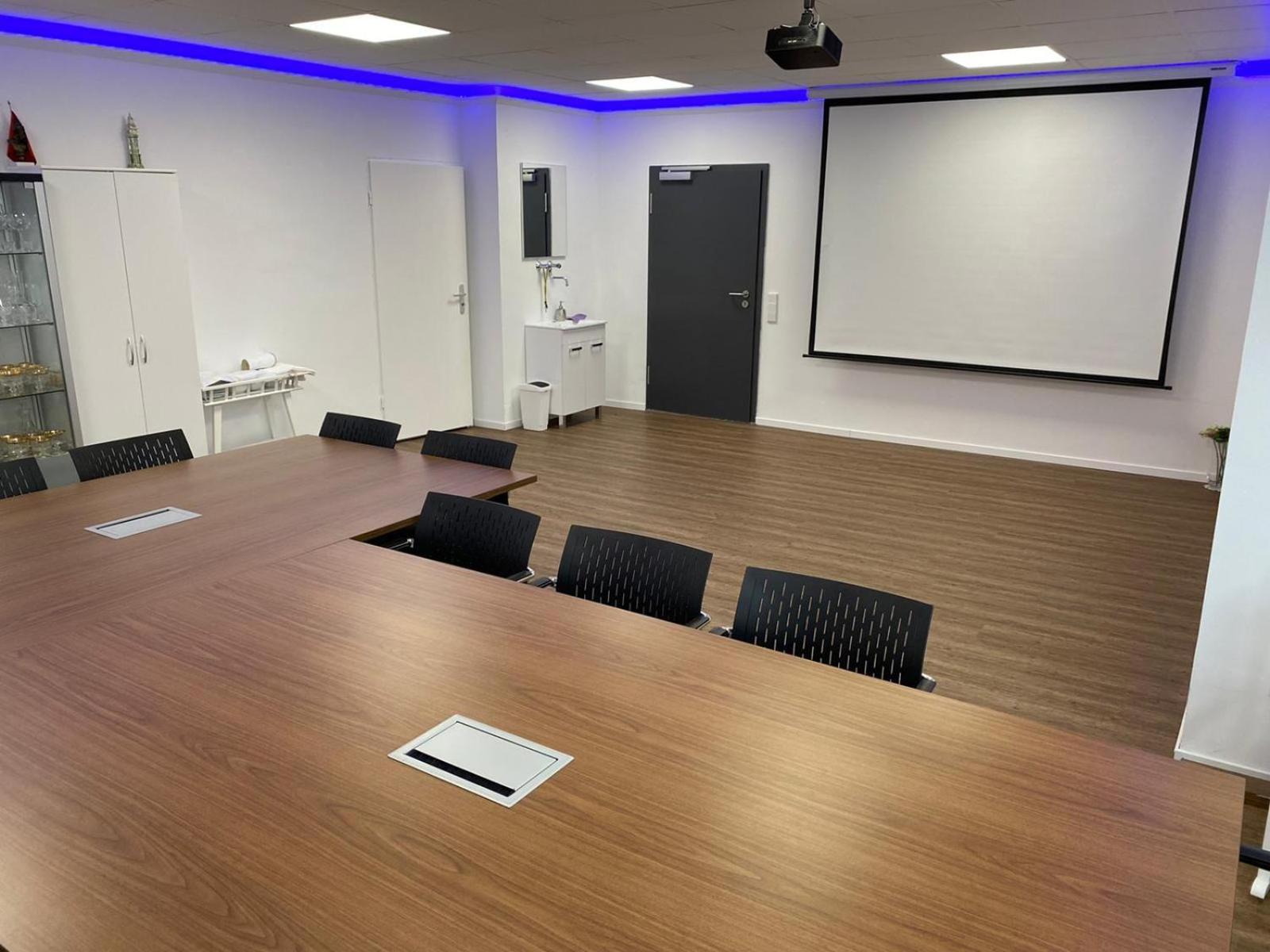 Meeting/conference room