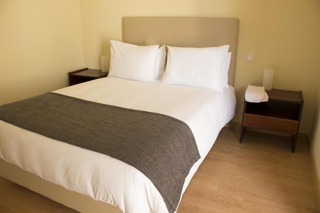 Metro Vilar Suites & Villas