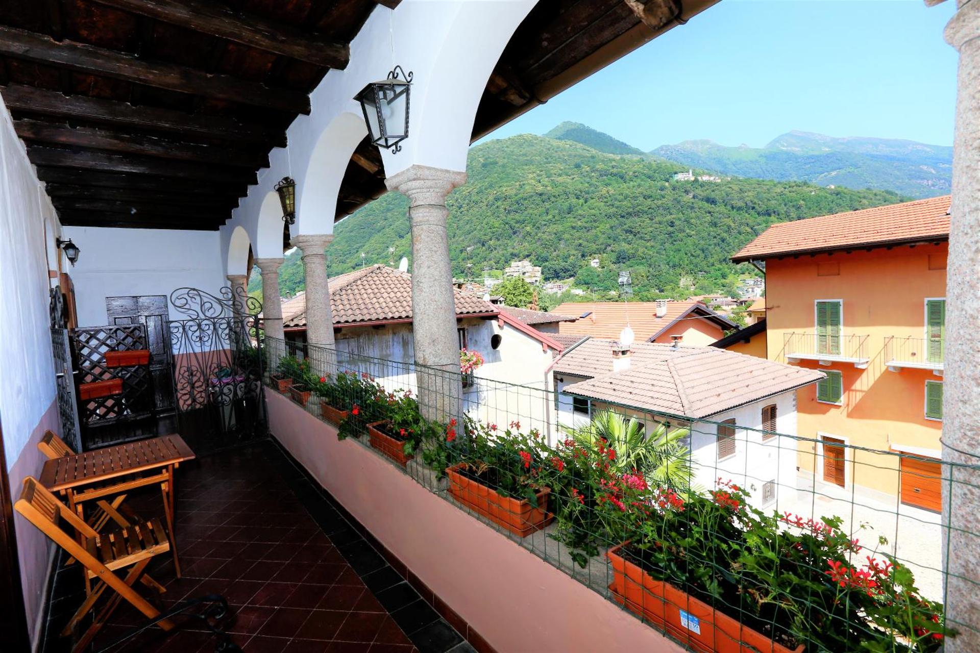 Casa Colonne Fiorite