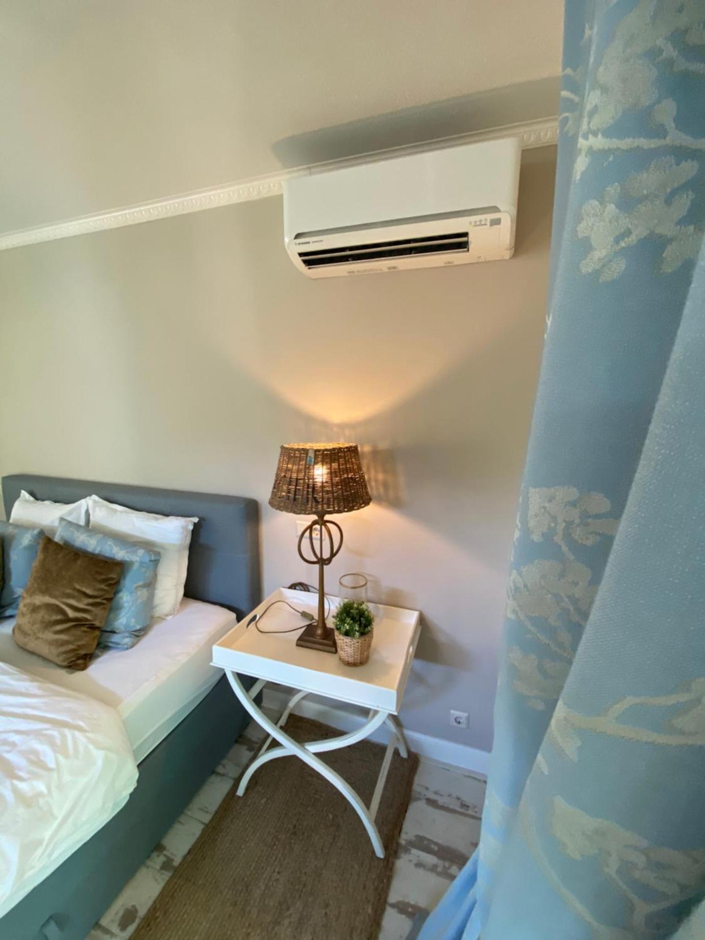 De Vijverkamer-----privé diner op de kamer mogelijk!!