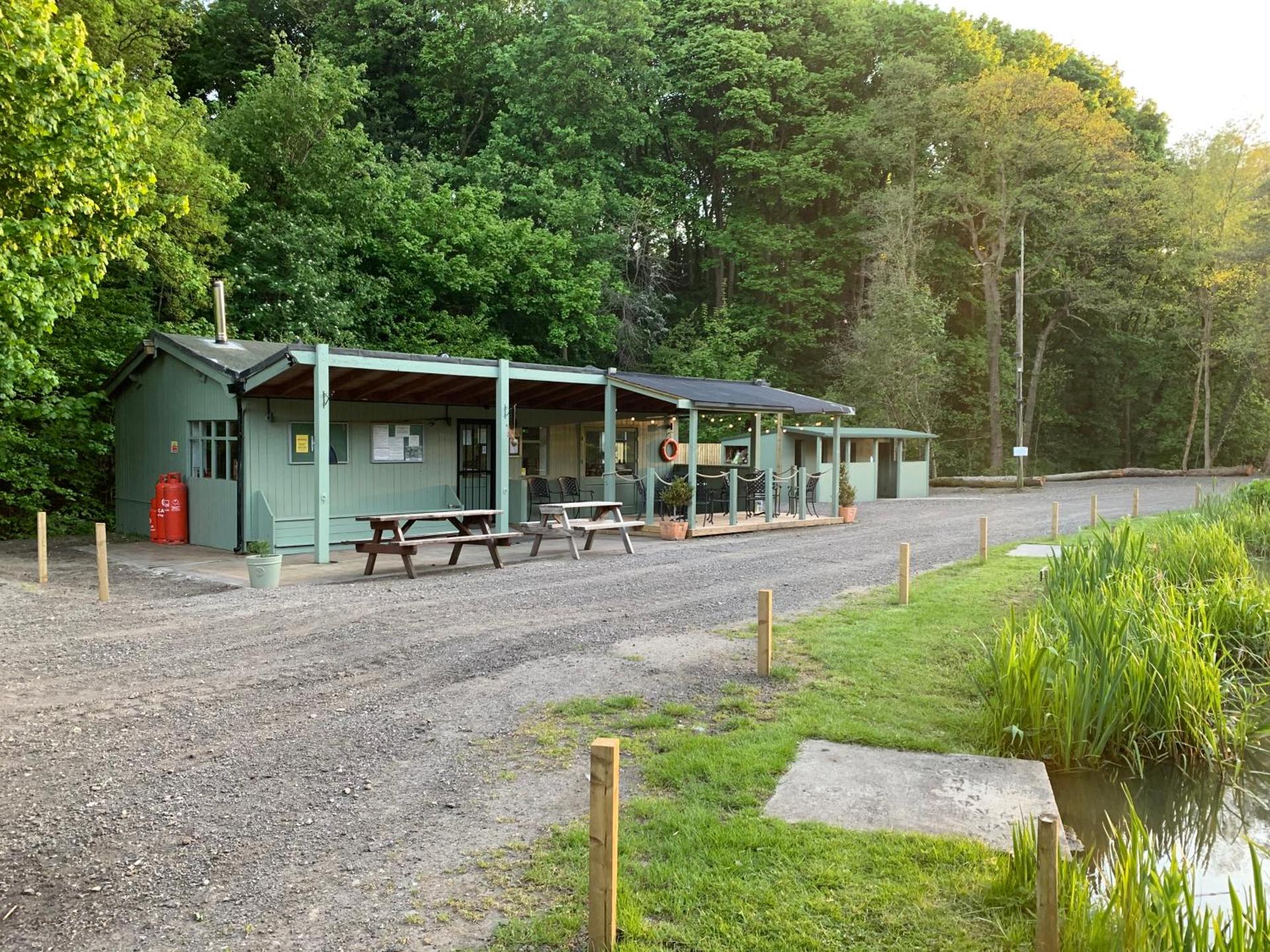 Barlow Country Club - Mill Farm Cottages