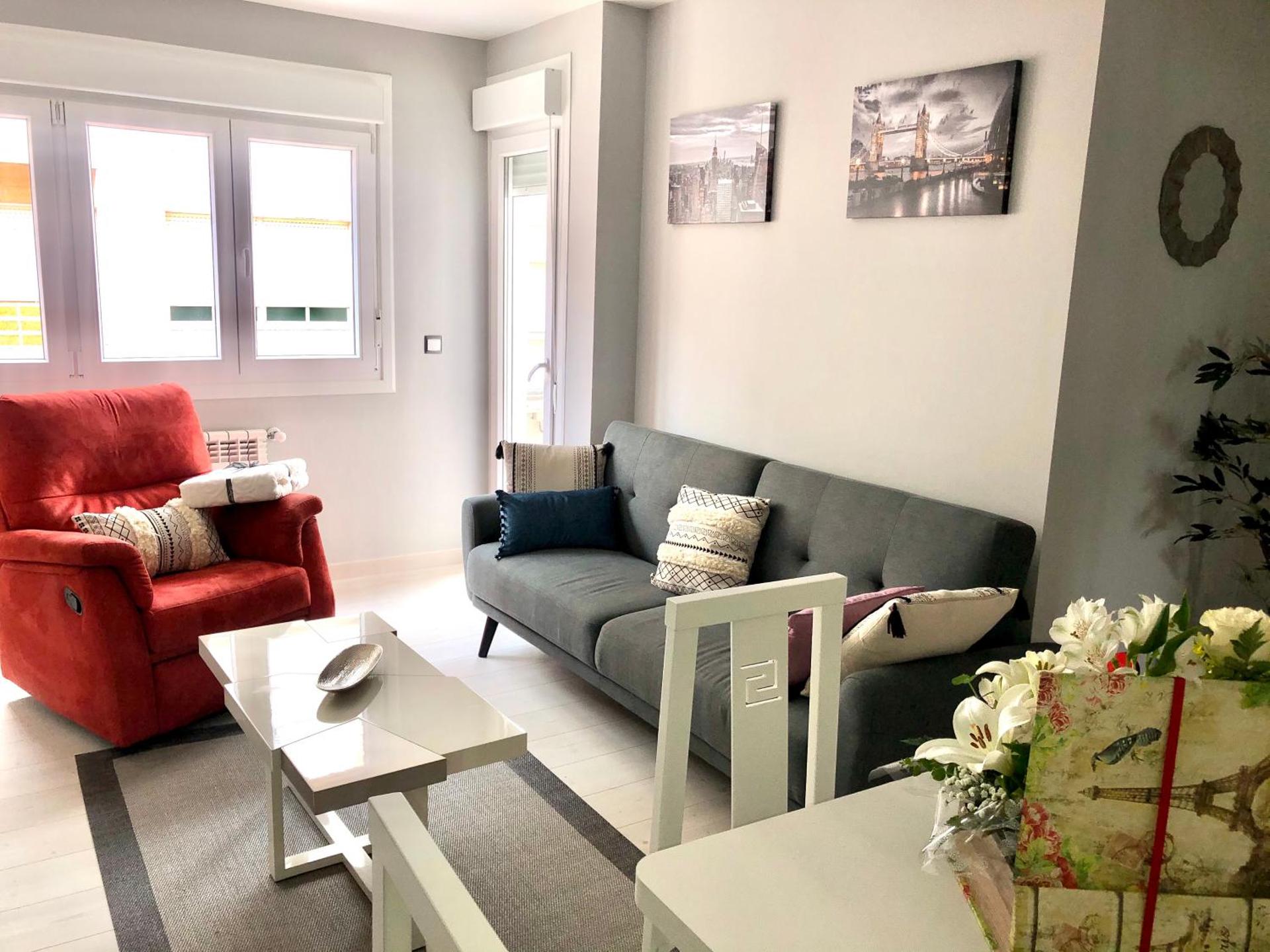 Communal lounge/ TV room