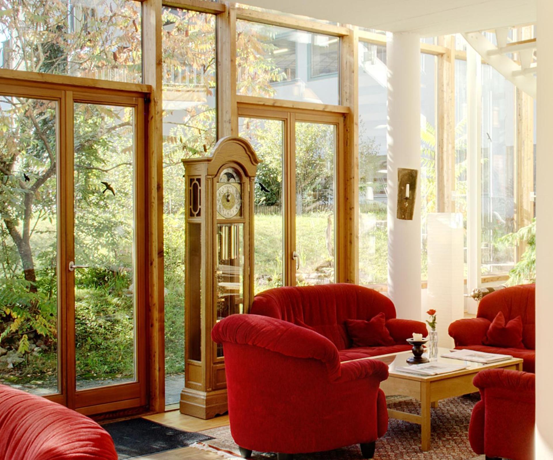 Communal lounge/ TV room