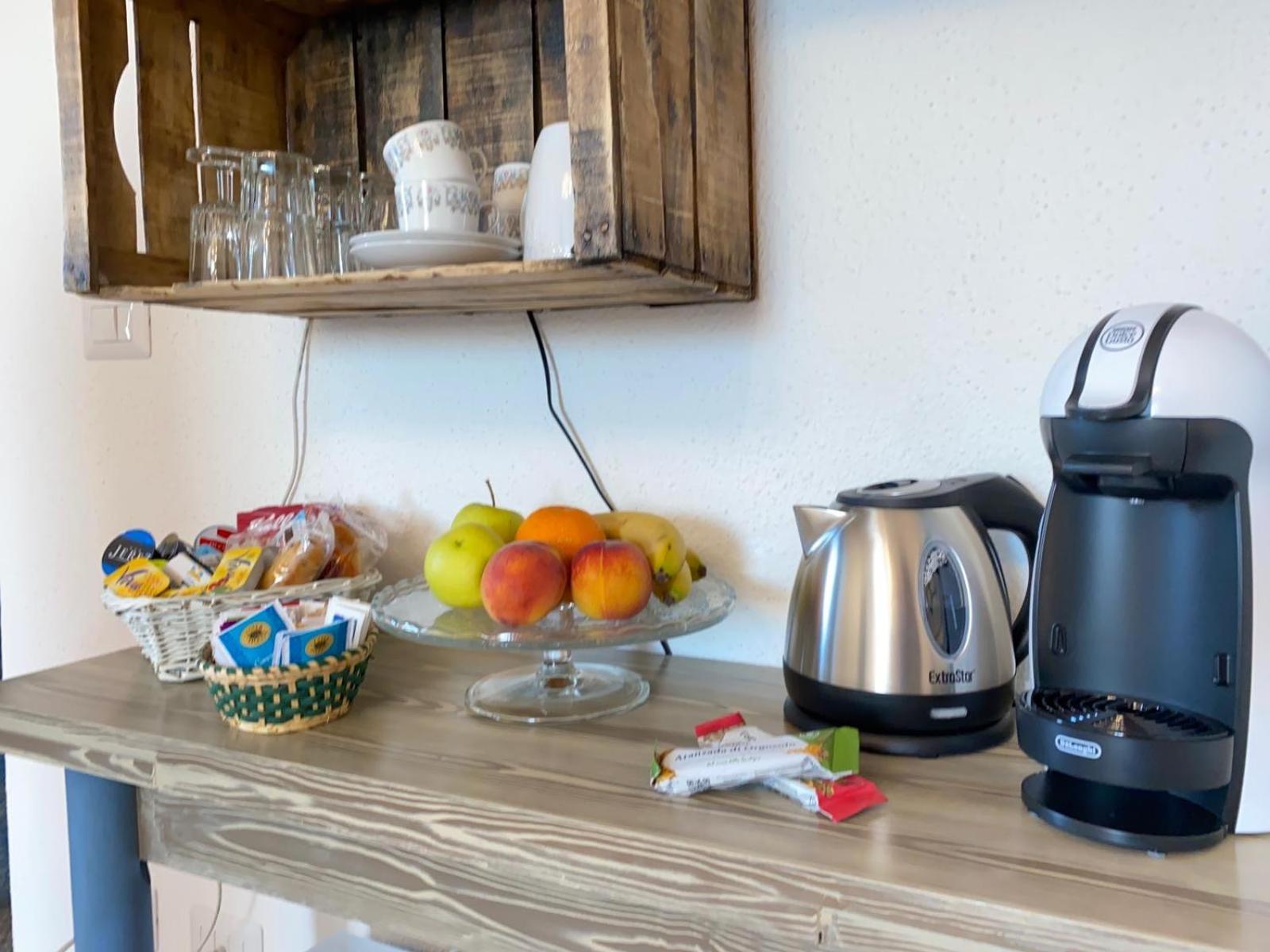 Coffee/tea facilities