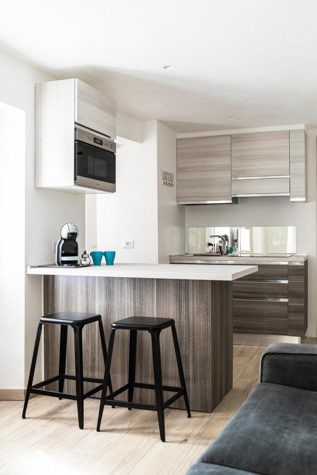 Kitchen or kitchenette