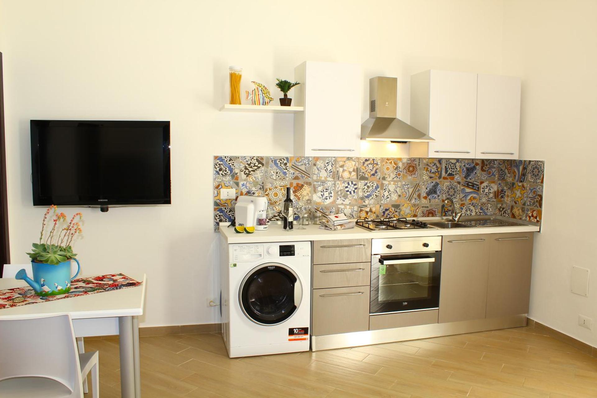 Kitchen or kitchenette