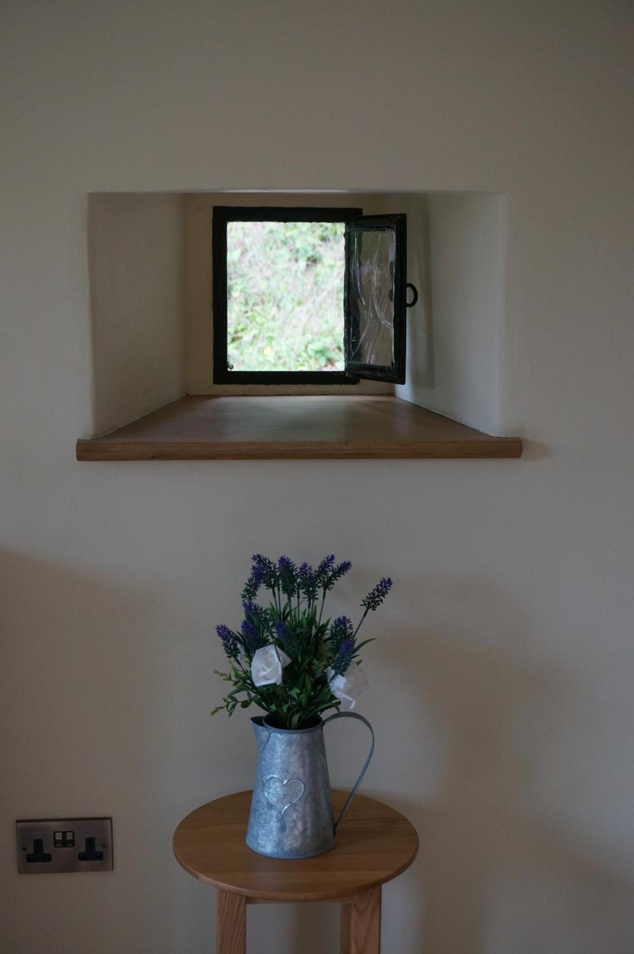 Gatekeepers Lodge, Dyrham Park - Private & Self Contained, deluxe accommodation, 15 mins from Bath