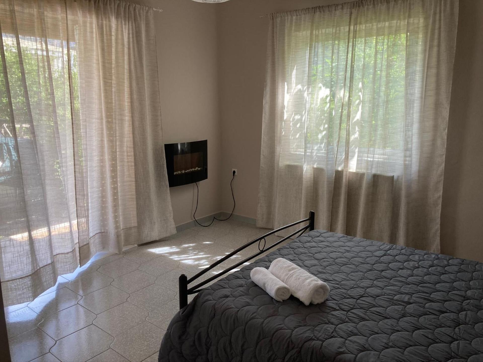 Elegant house by the sea with pool