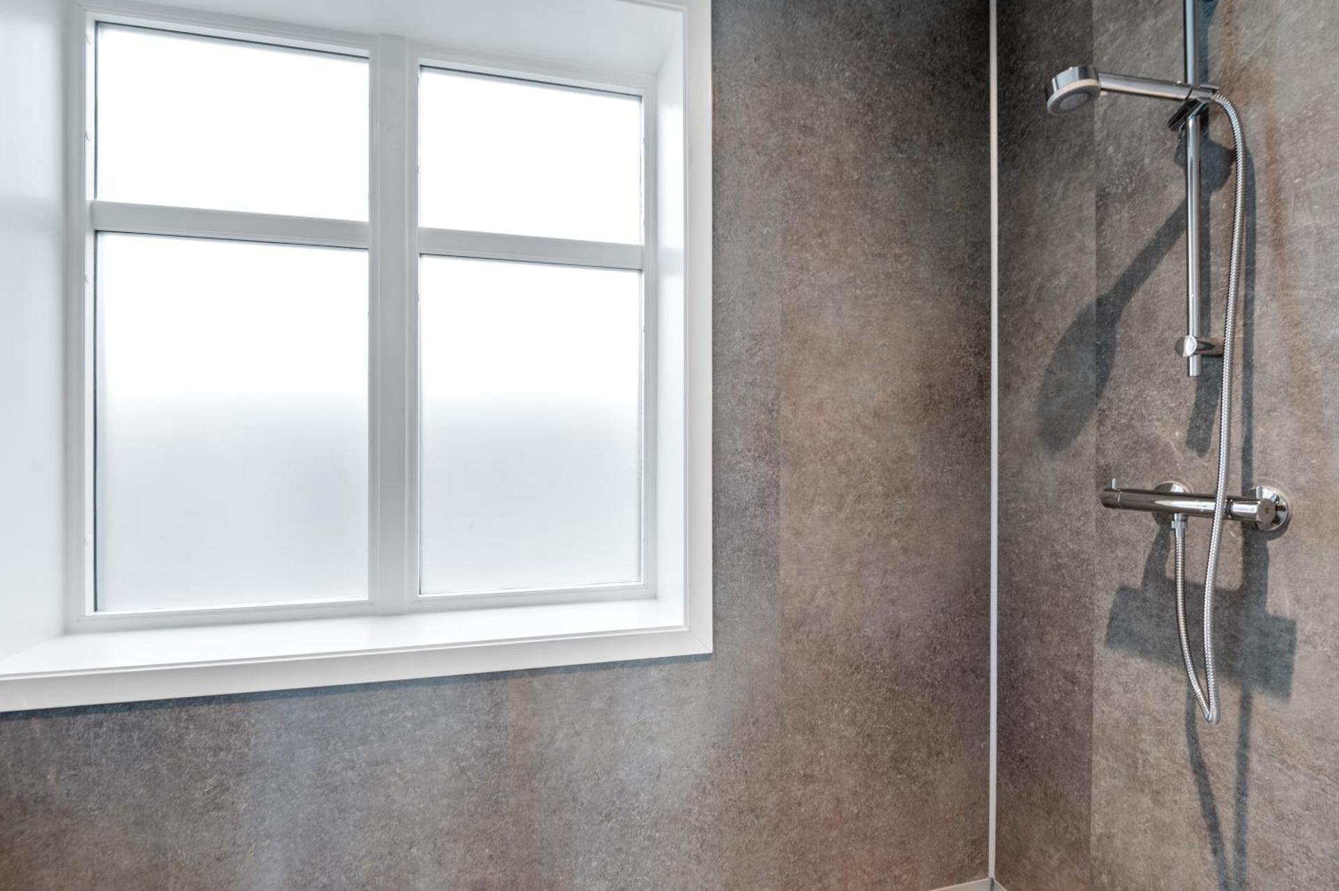 Small Double room for 2 people with Sofabed