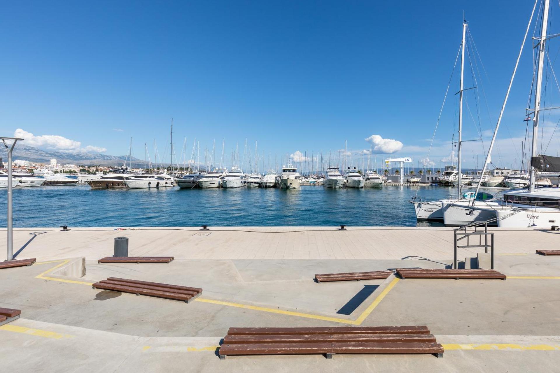 Promenade Room Split ****