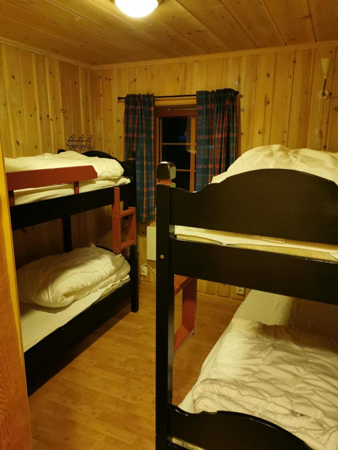 Apartment with Mountain View