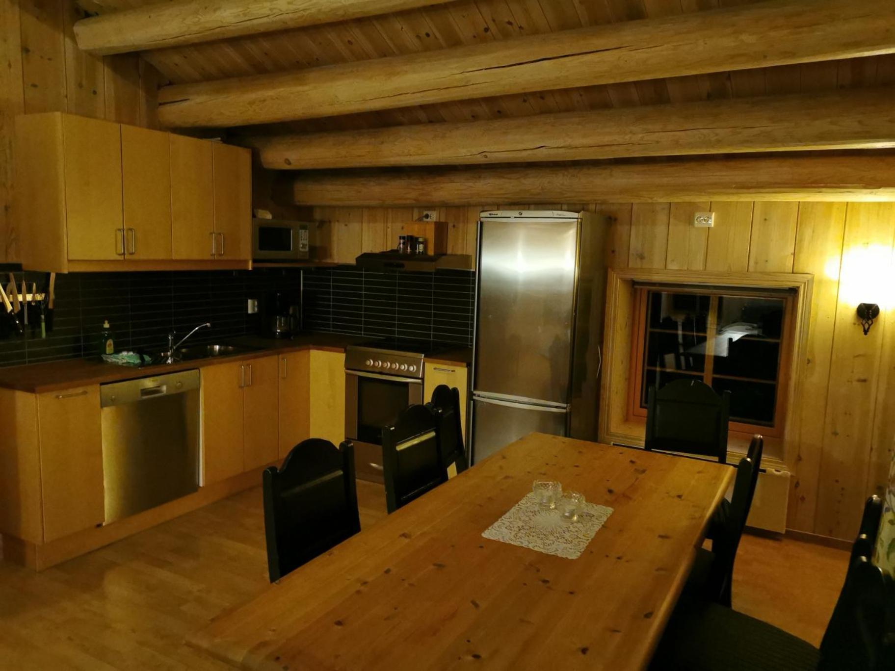 Apartment with Mountain View