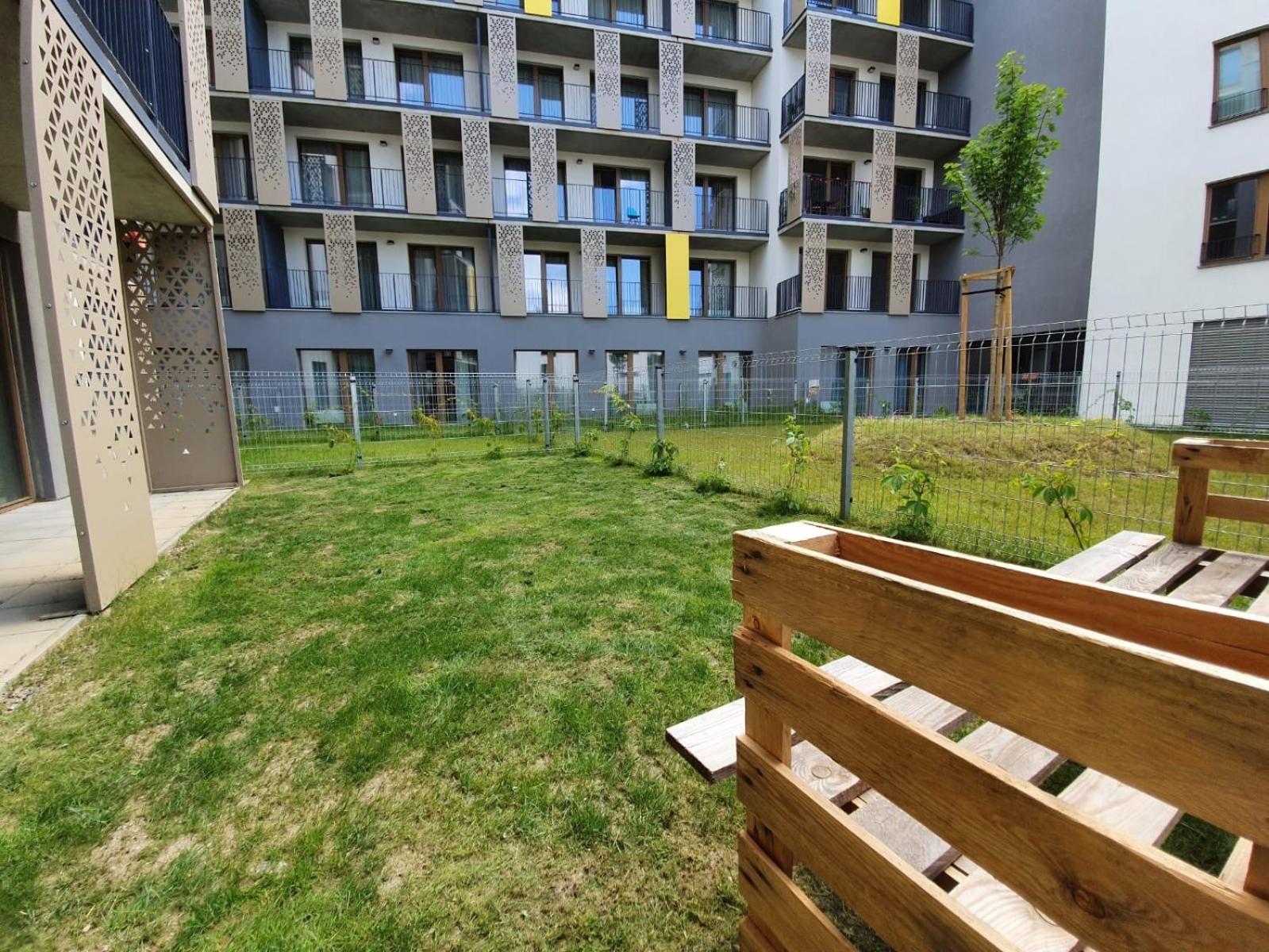 STYLISH APARTMENT WITH TERRACE AND GARAGE in THE CITY CENTER