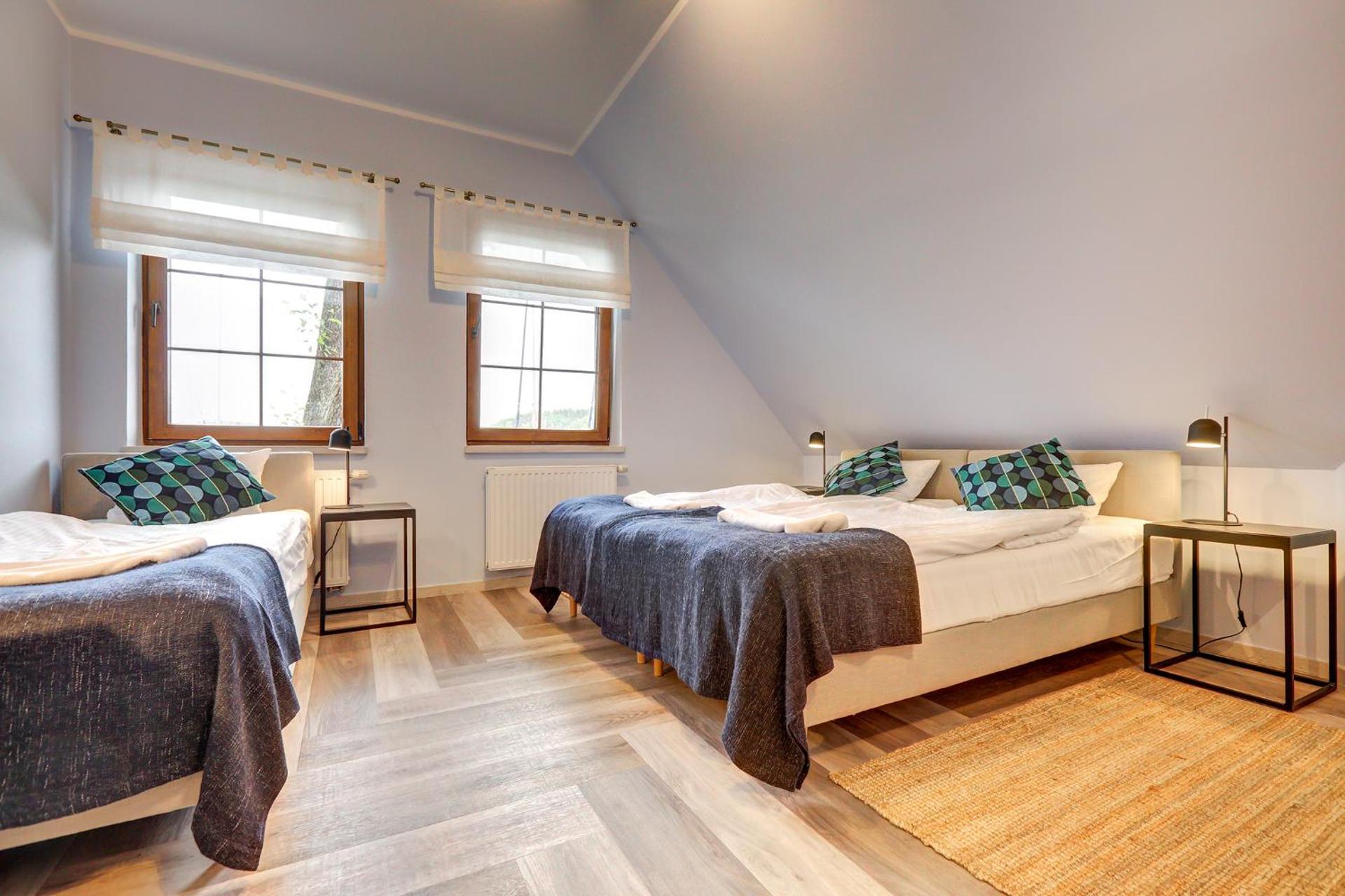 POD DEBEM Kompleks Zeglarsko-Rekreacyjny