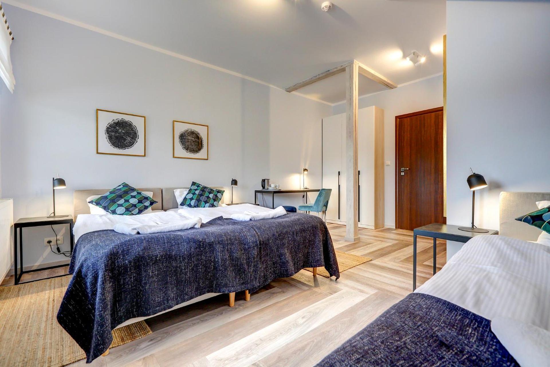 POD DEBEM Kompleks Zeglarsko-Rekreacyjny