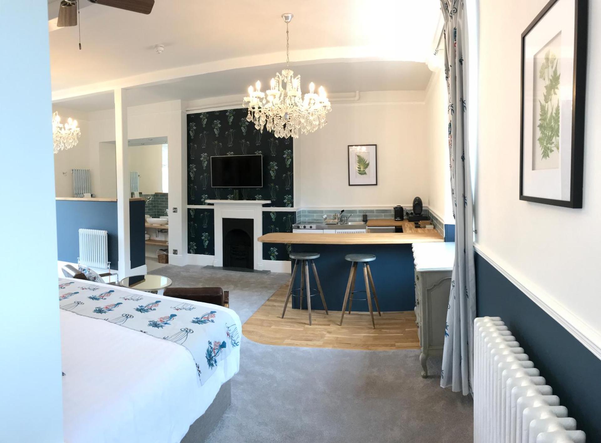 Fox & Hounds Country Hotel