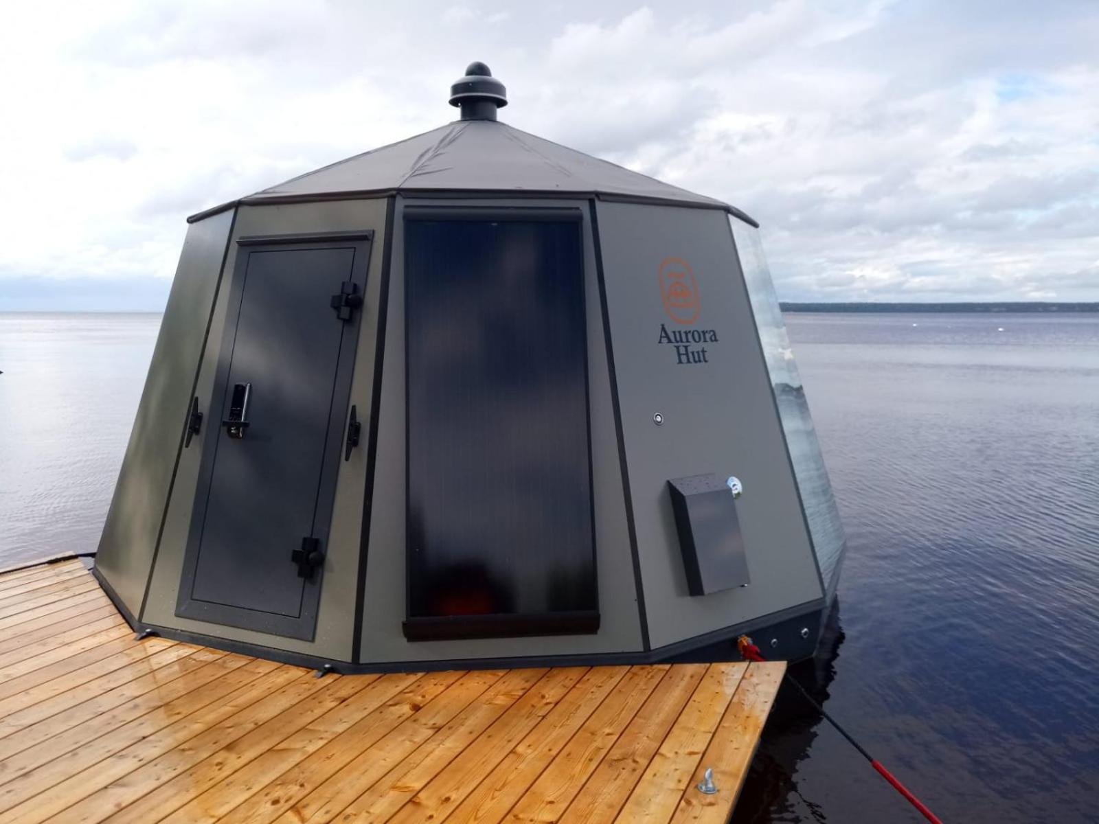 Arctic Lake Experience Oulujärvi Igloos