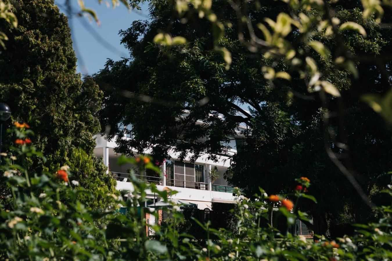 Apartamento luminoso cerca del mar y la montaña