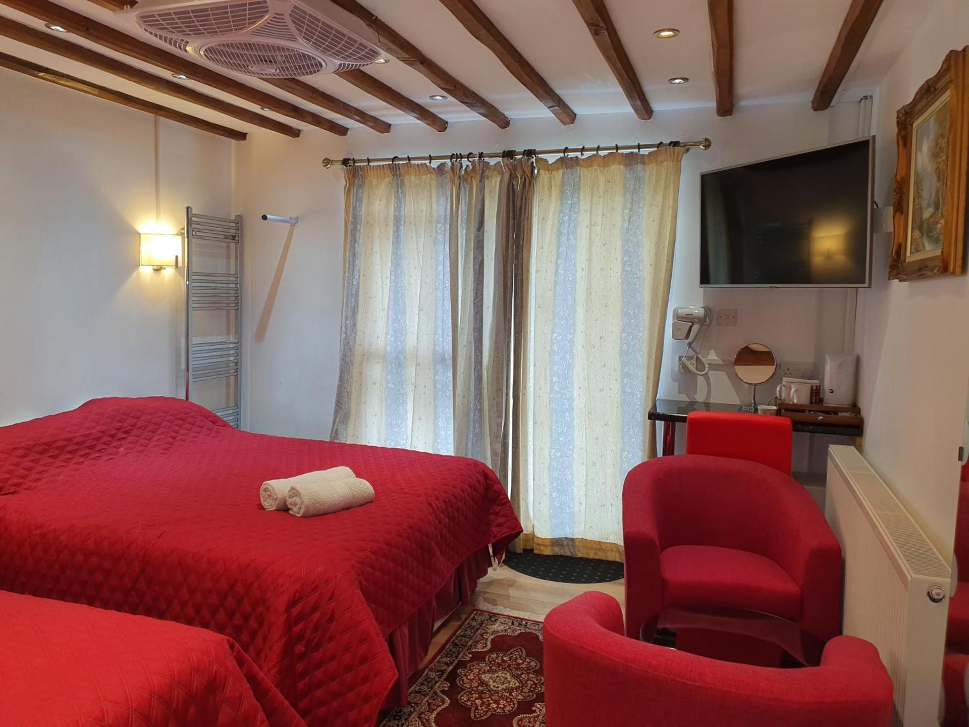 Photo of the whole room