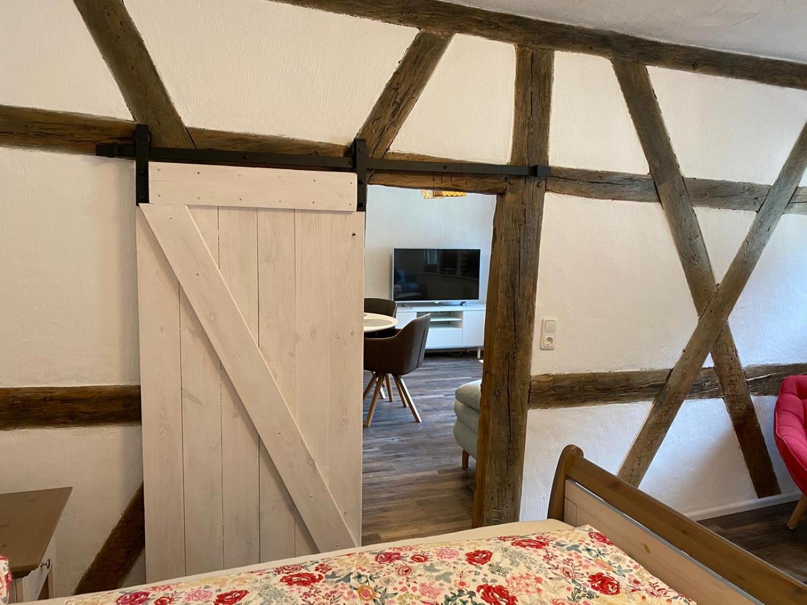 Schöne Ferienwohnung Burgruine Fachwerkhaus