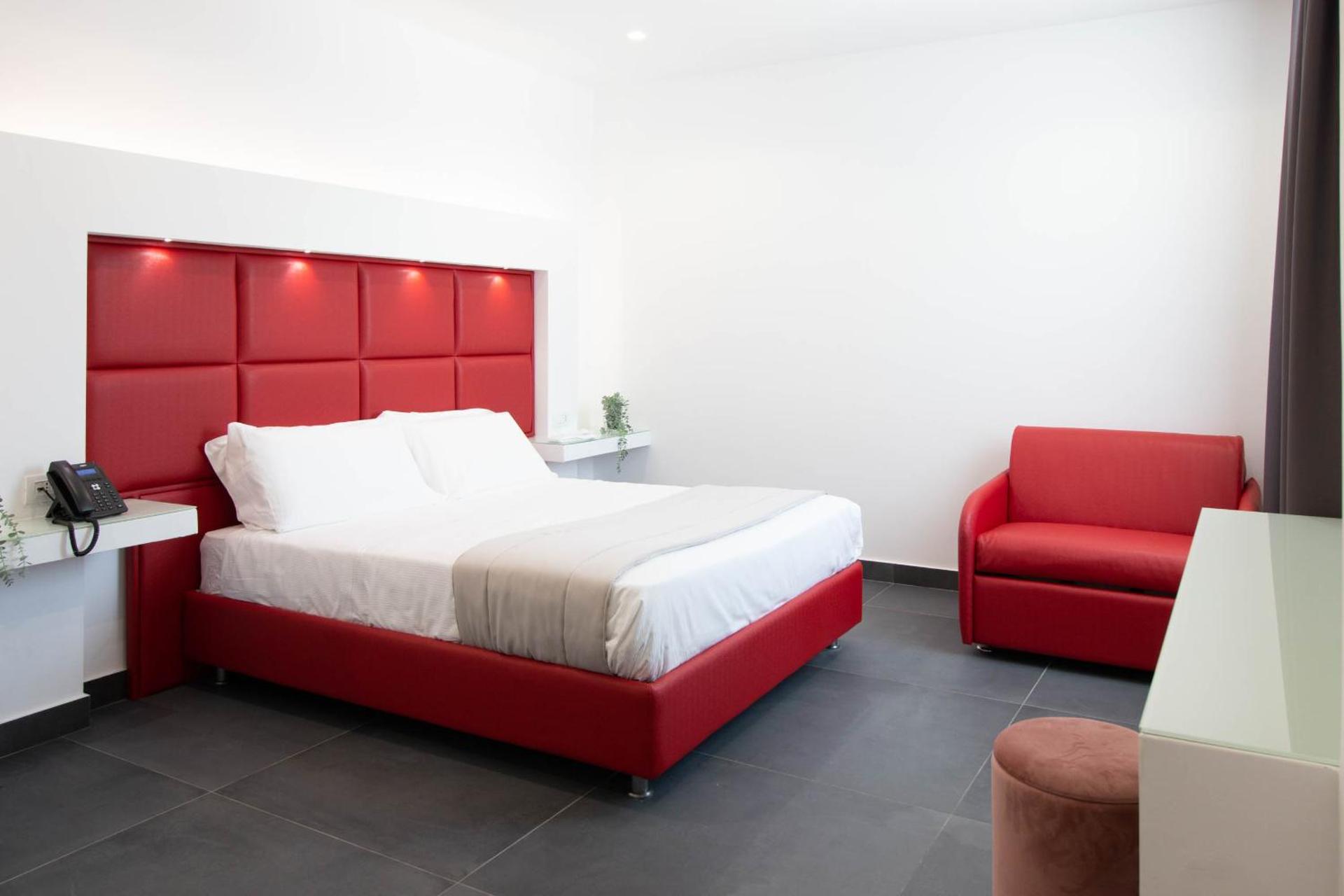 Camera Matrimoniale con Letto Supplementare