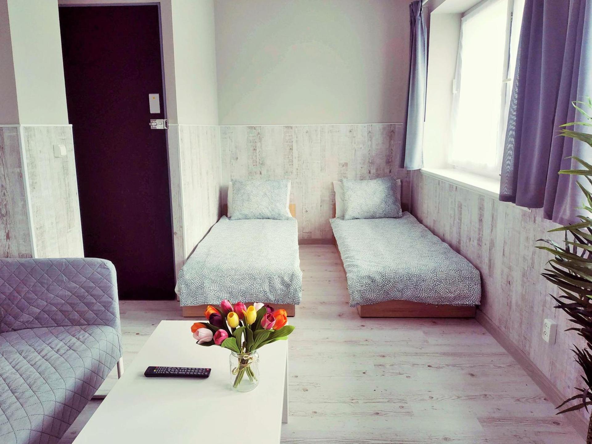 Kawalerki z Kuchnią - self check in - Studios with Kitchen