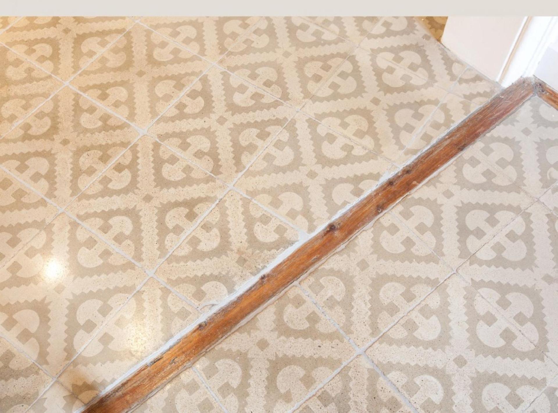 Napoles · Modernist flat close to Sagrada Familia