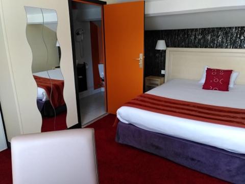 Bagnoles Hotel - Contact Hotel