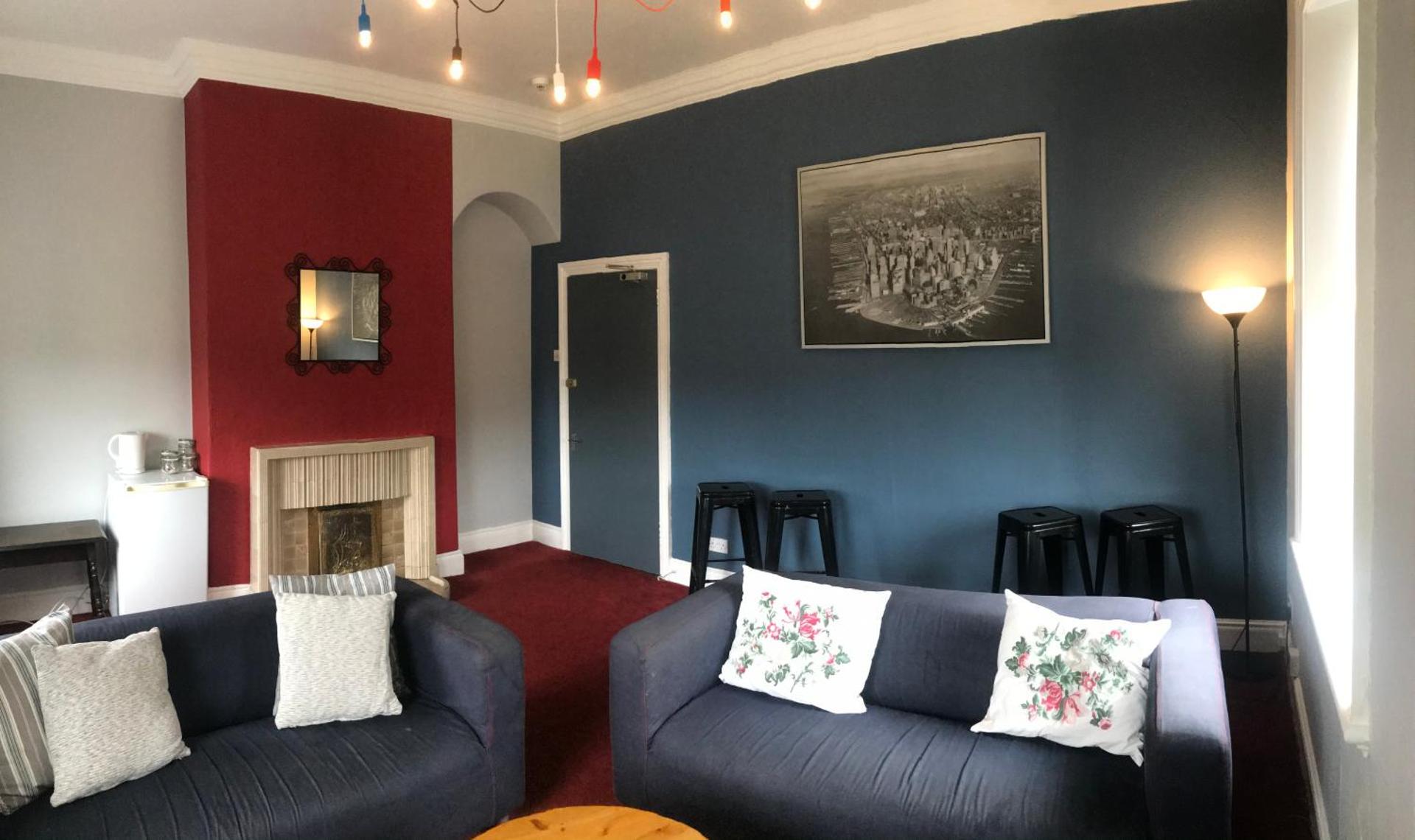 Communal lounge/ TV room