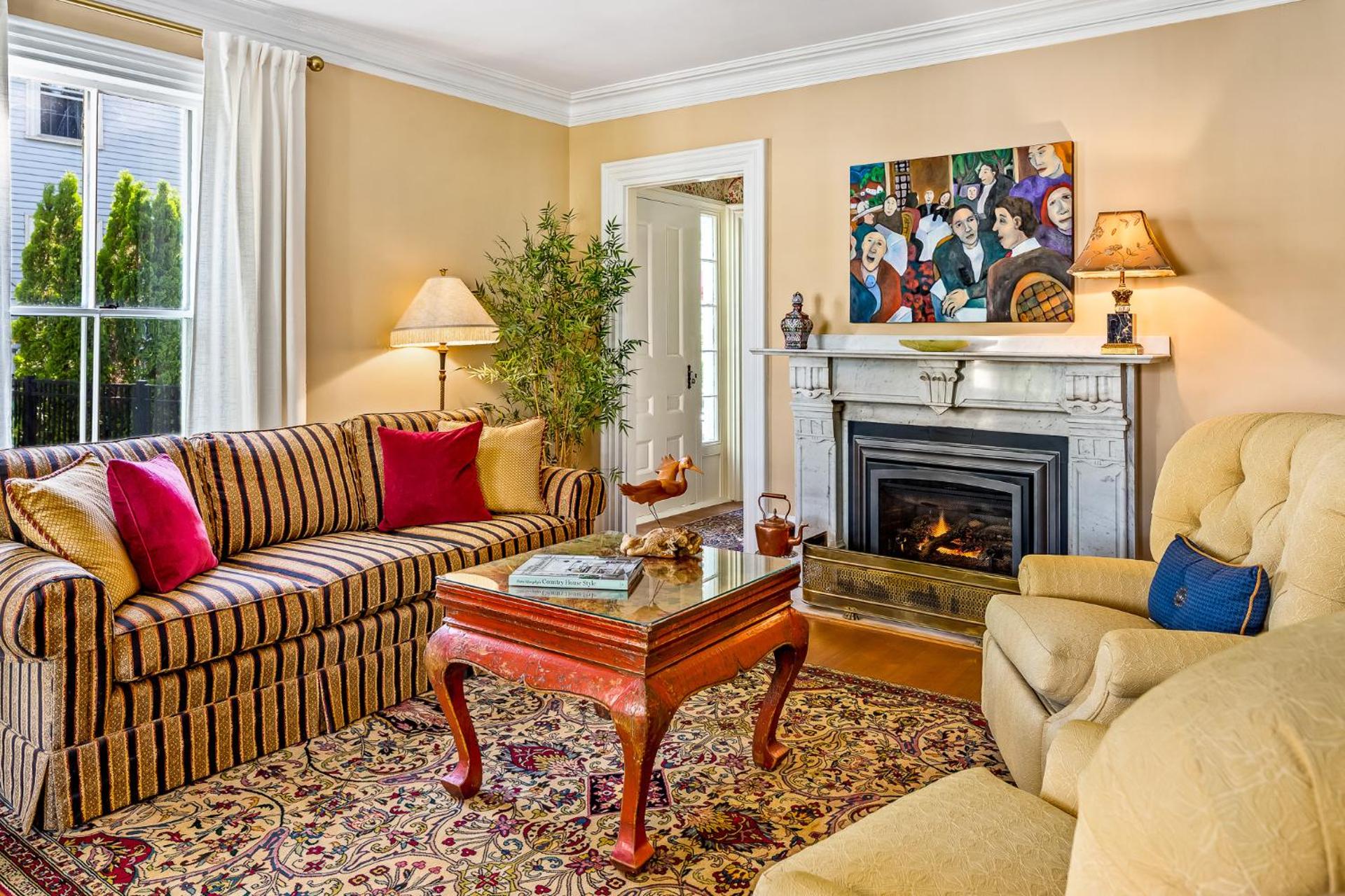 Communal lounge/ TV room