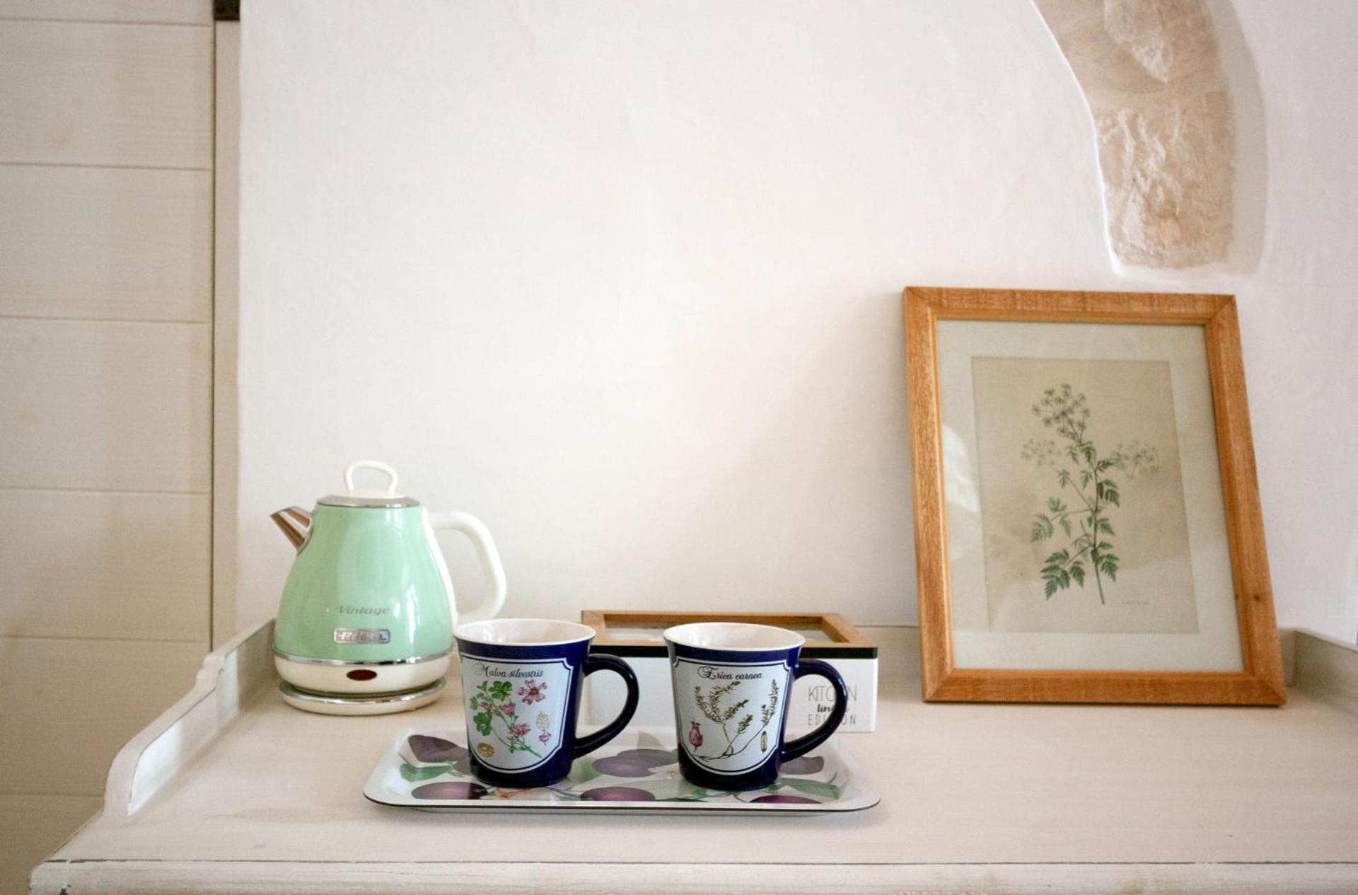 Coffee/tea facilities