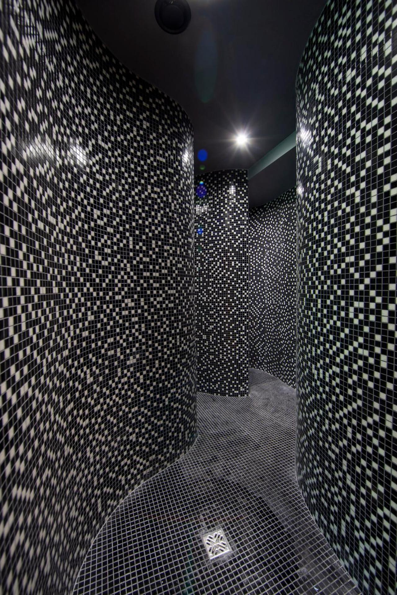 Steam room