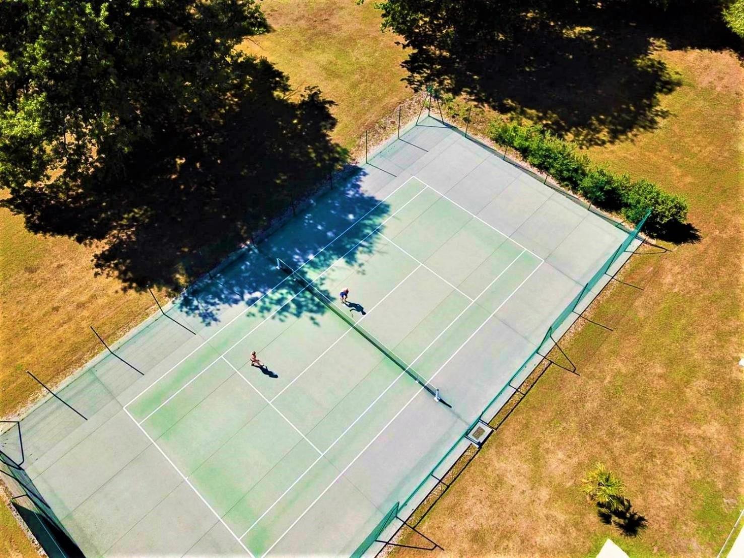 Tennis court