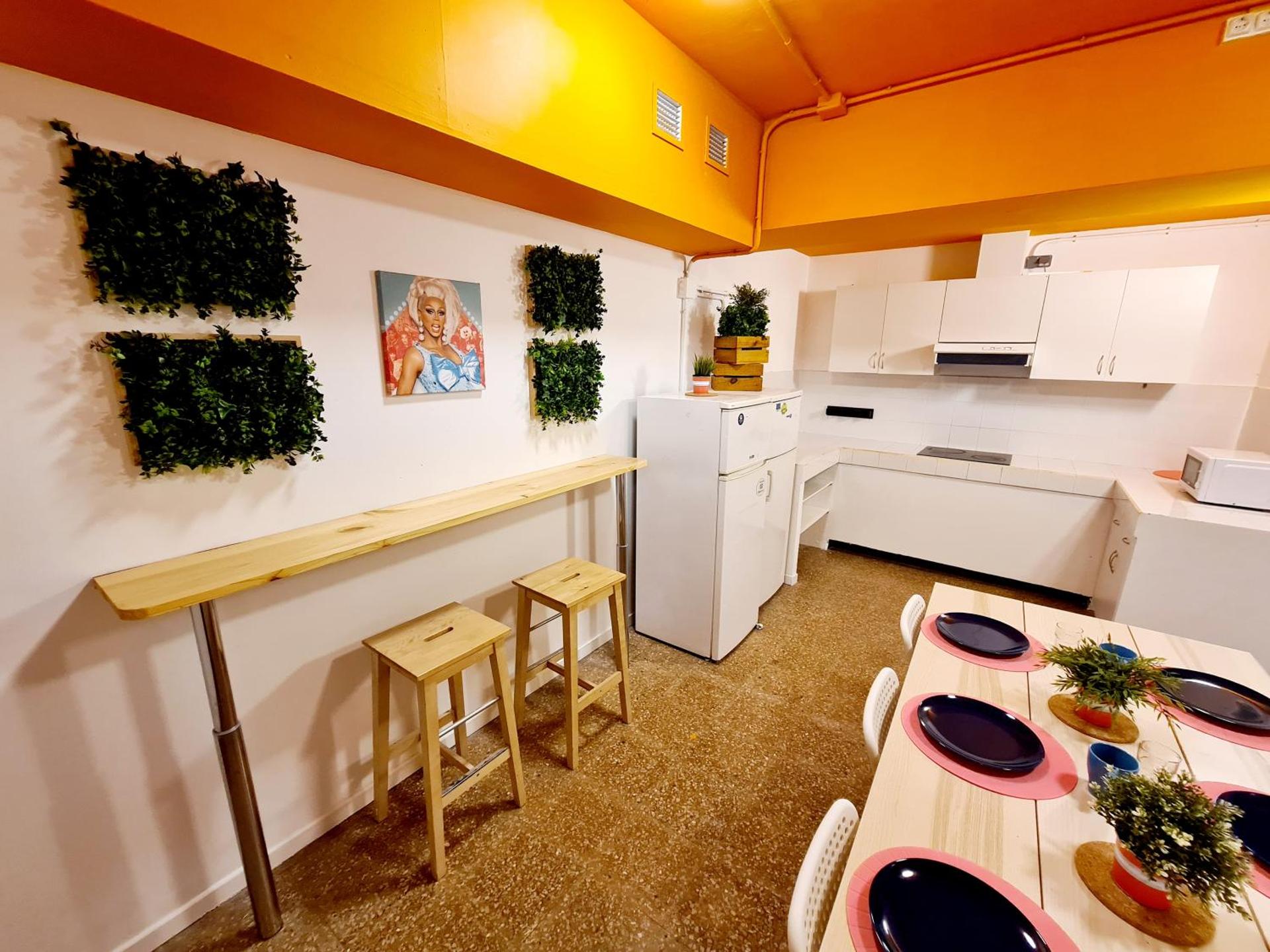 Communal lounge/ TV room