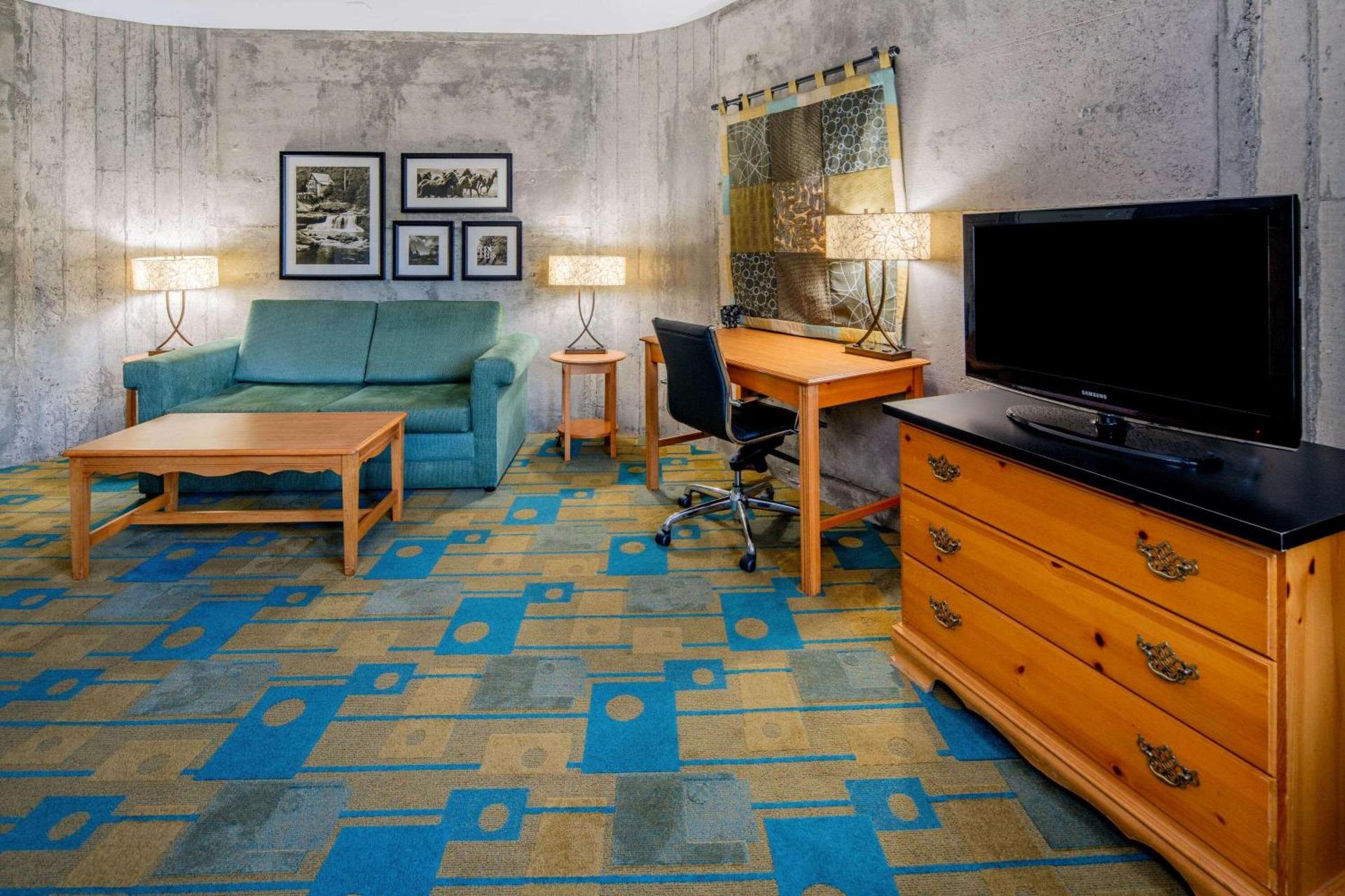 Photo of the whole room