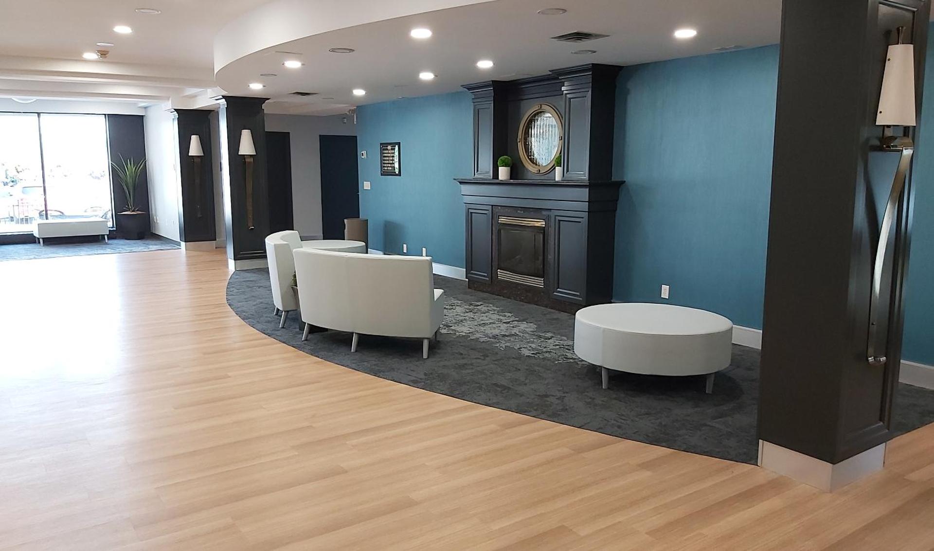 Communal lounge/ TV room