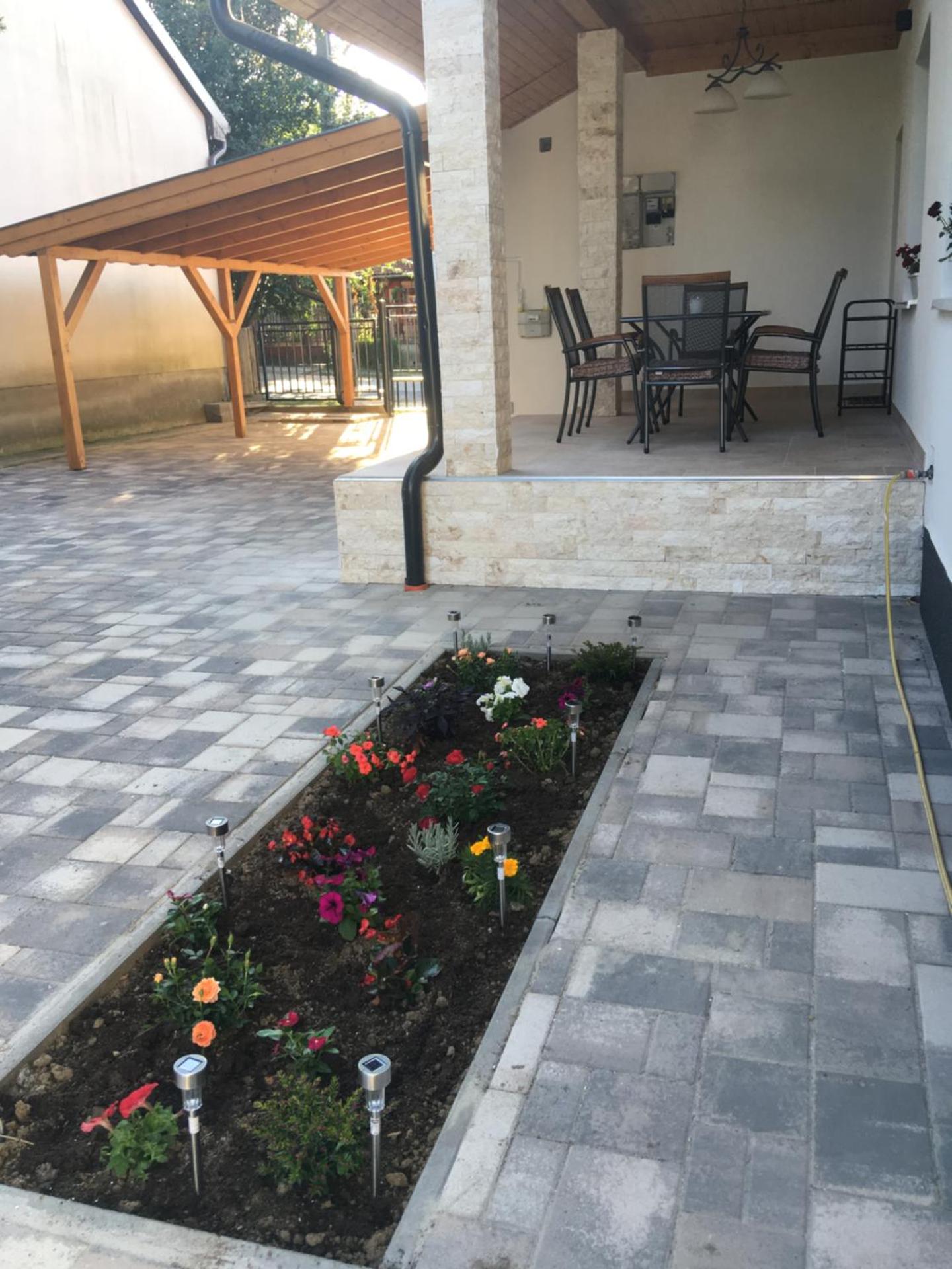 Balatonkenesei Vendégház