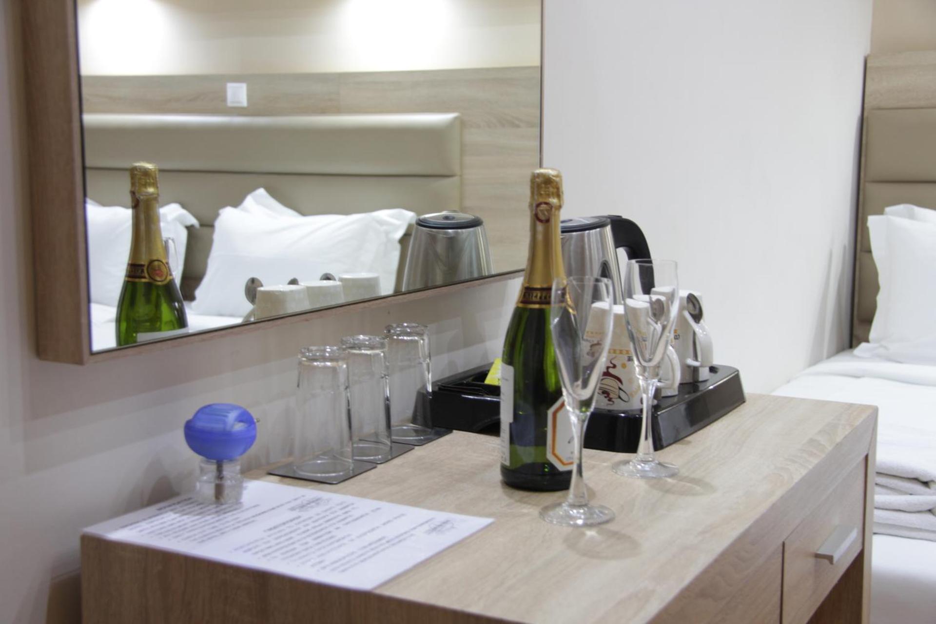 Coffee/tea facilities