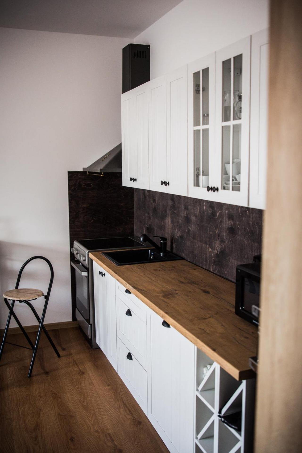 Kitchen or kitchenette