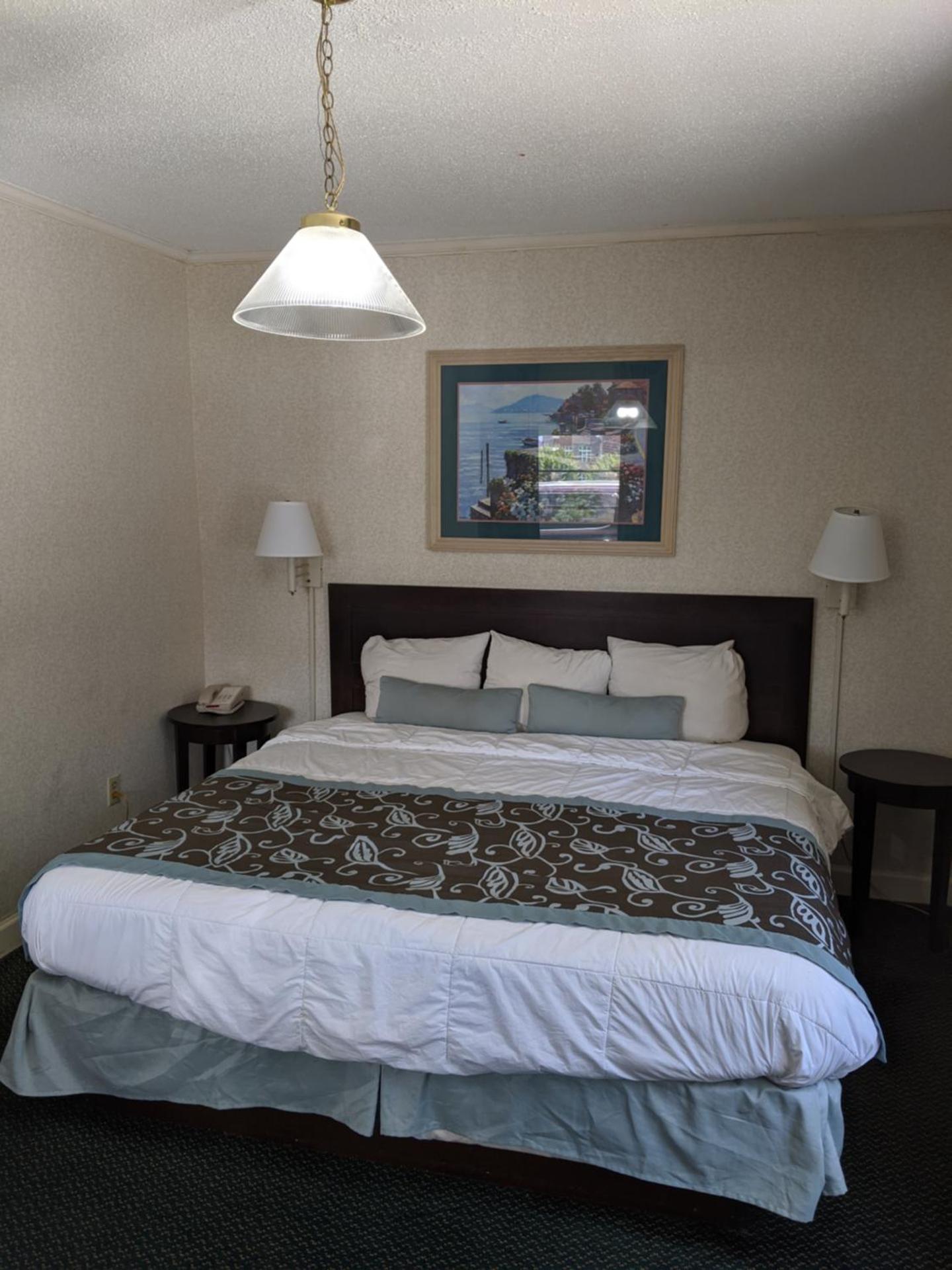 Azalea Inn & Suites