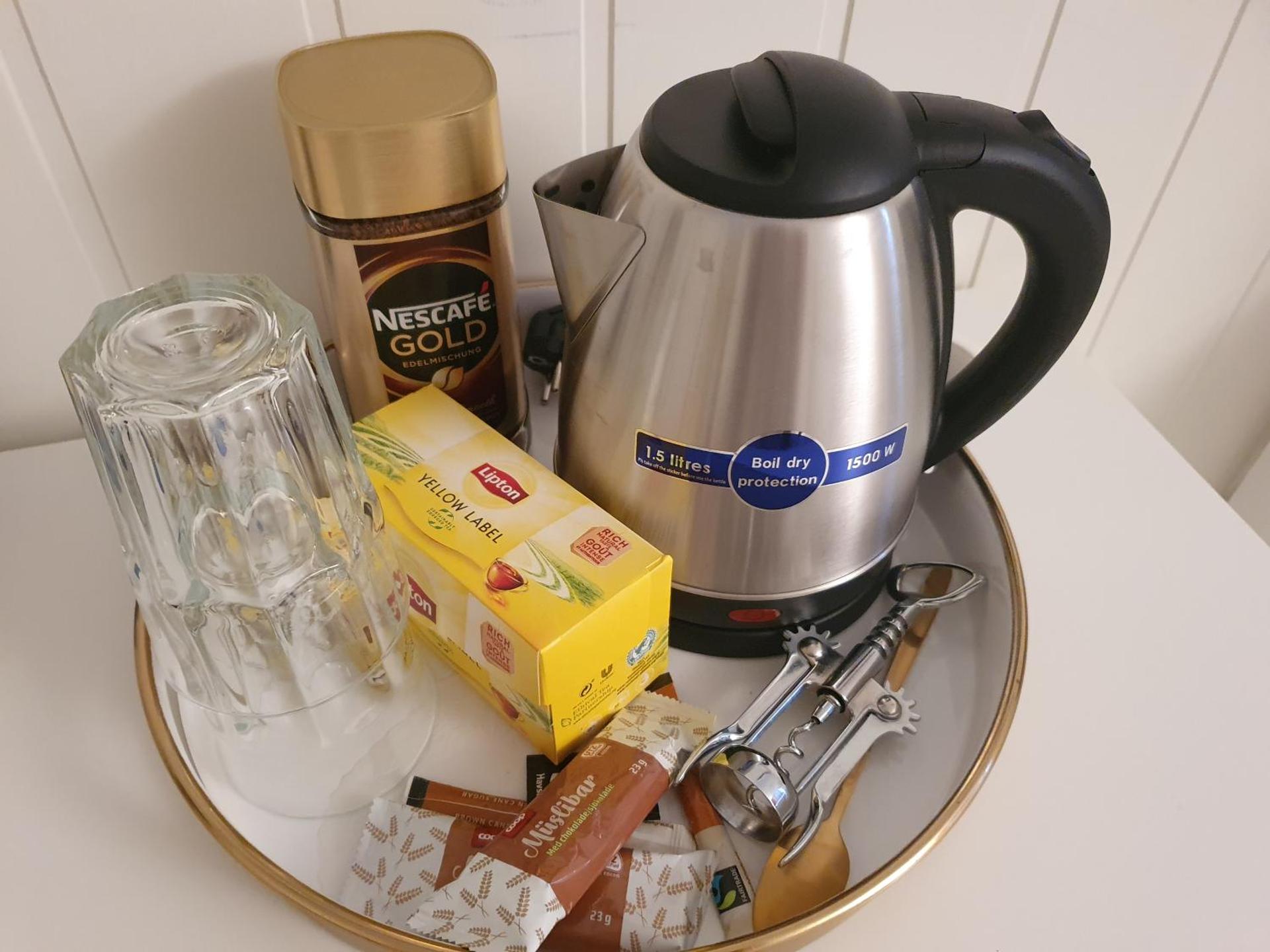 Coffee/tea facilities