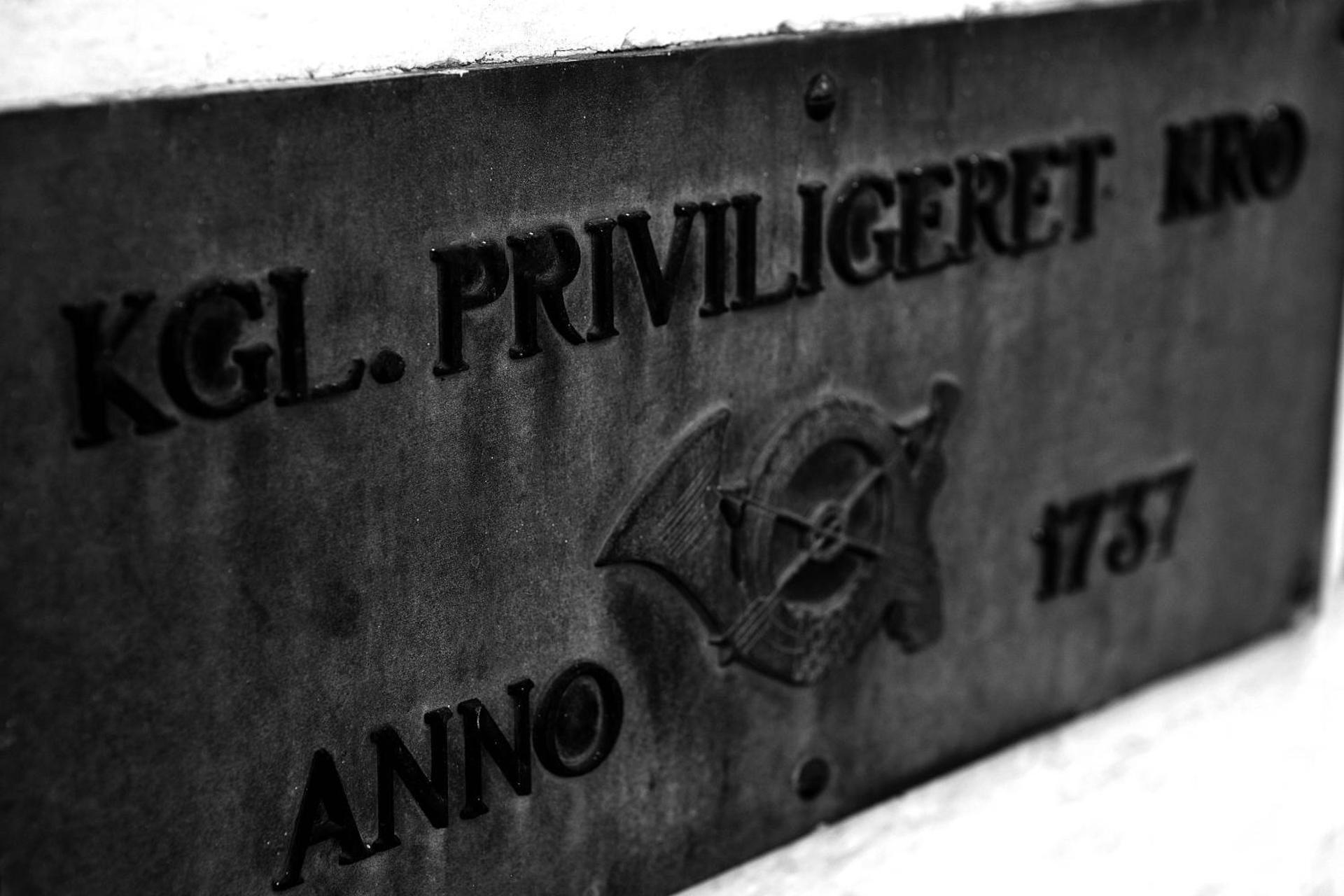 Logo/Certificate/Sign