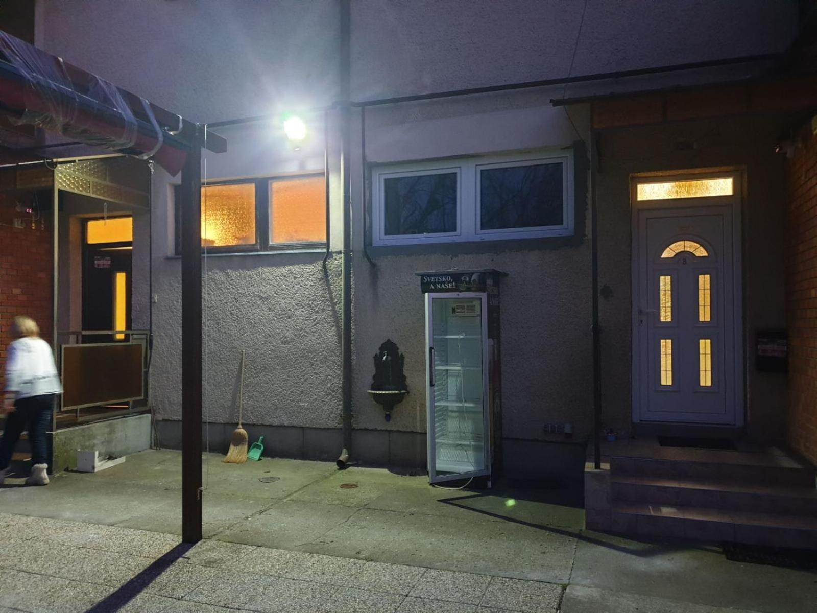 Kolibri 2 vendèghàz