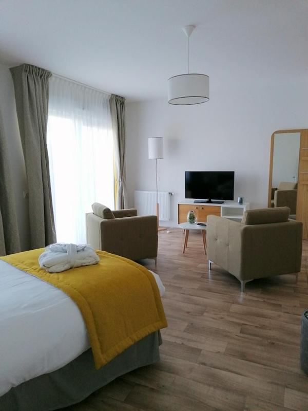 Communal lounge/ TV room