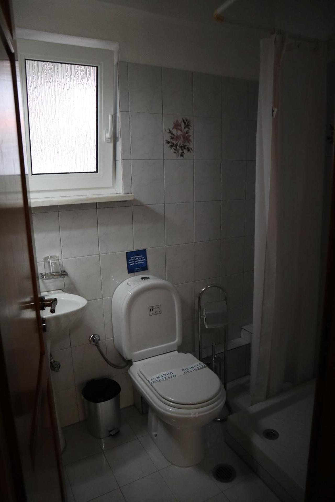 Delphin Rooms Sivota