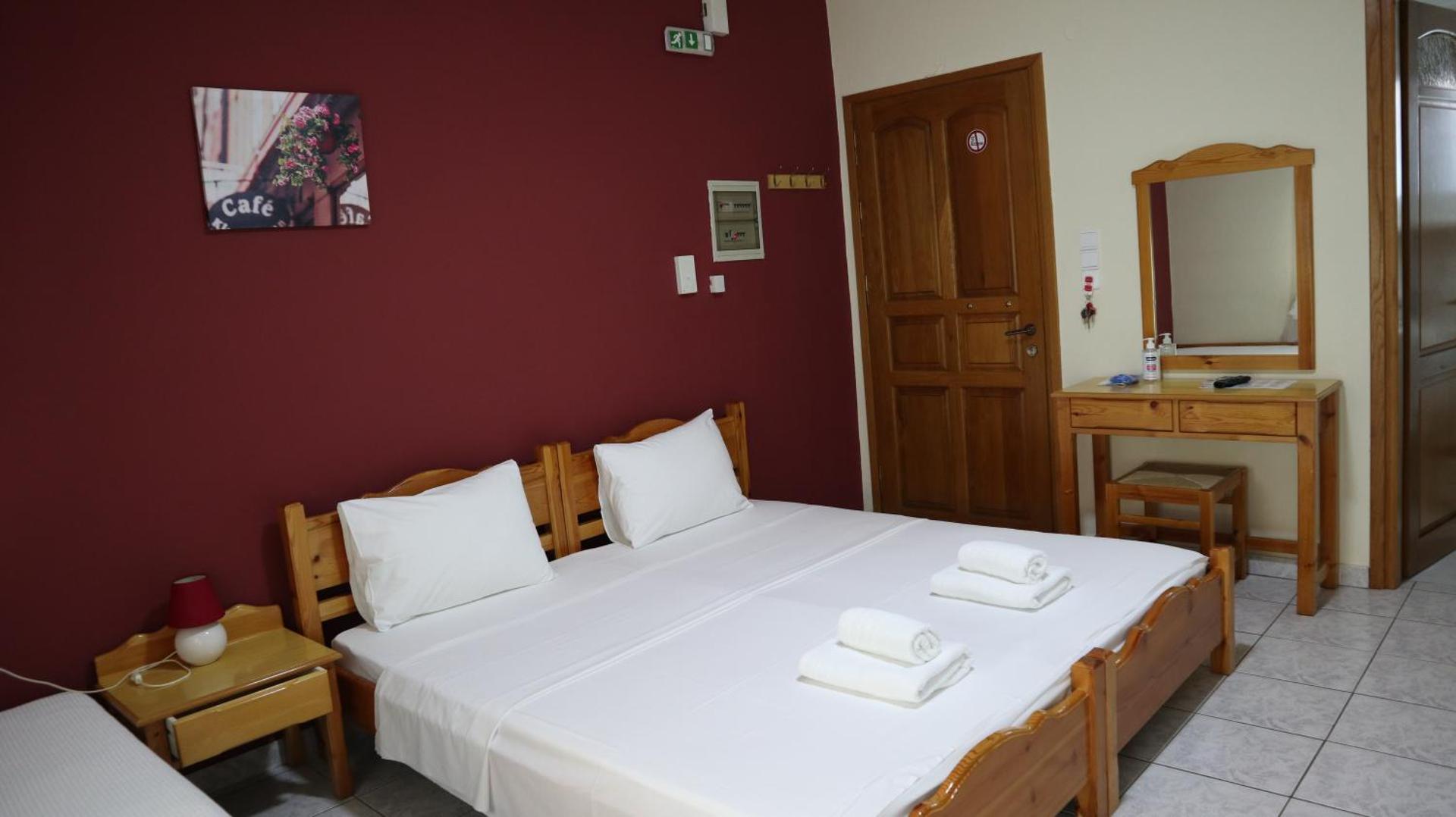 Delphin Rooms Sivota