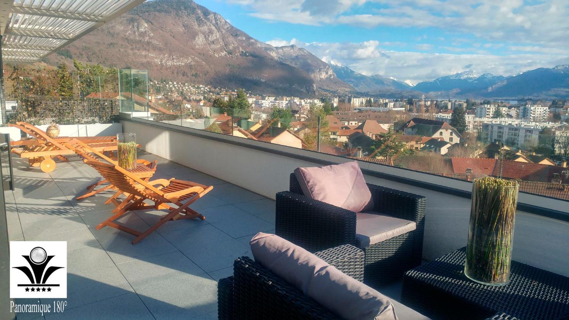 Panoramique 180 lac et montagne et Nid Secret spa romantique